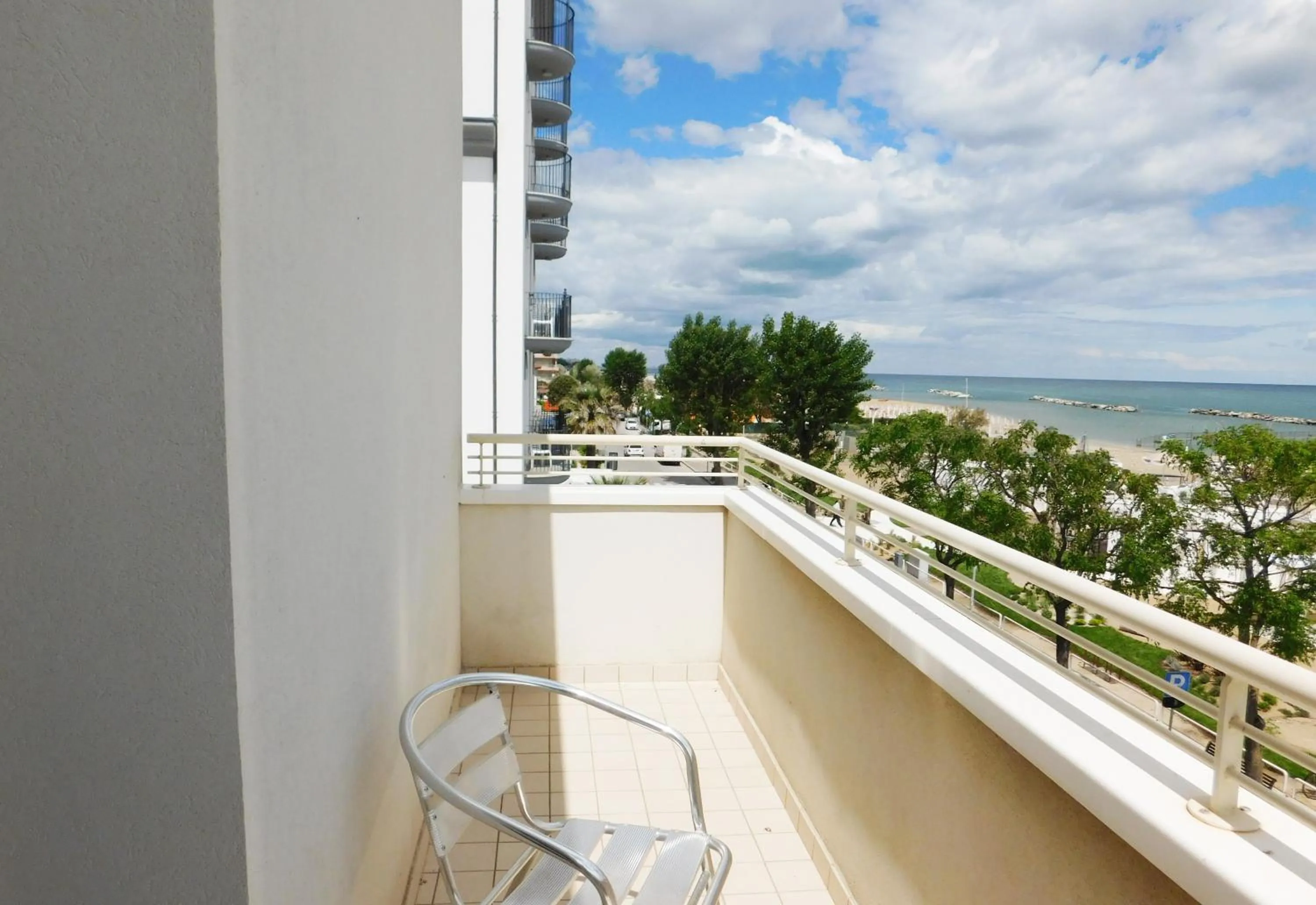 Spring in Gimmi Hotel