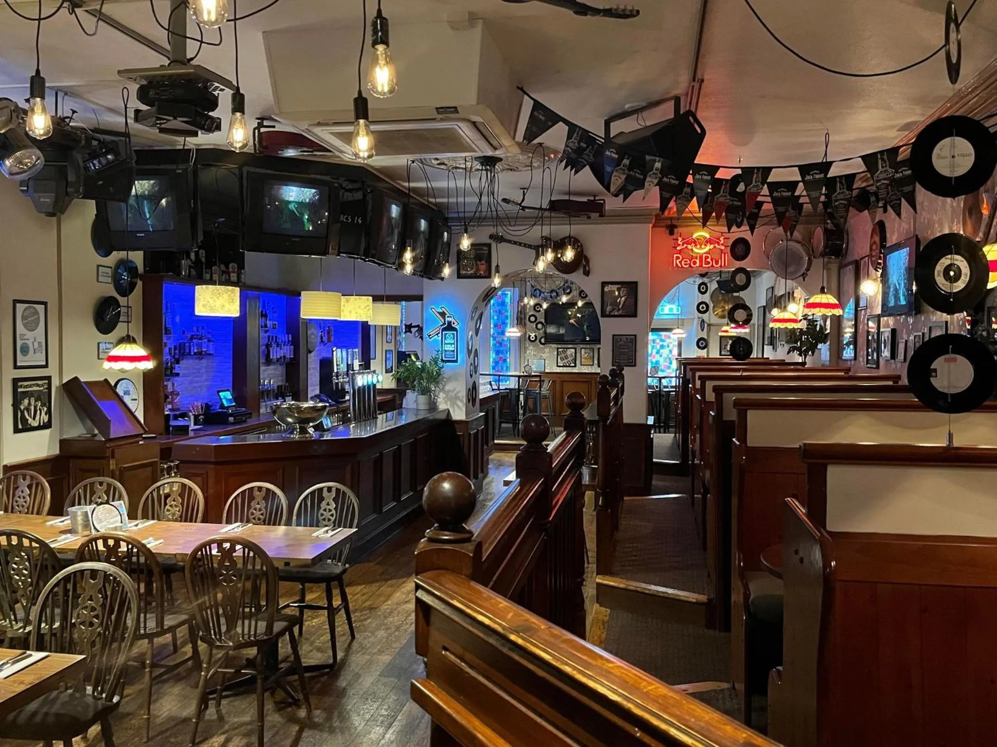 Restaurant/places to eat in The White Hart Hotel