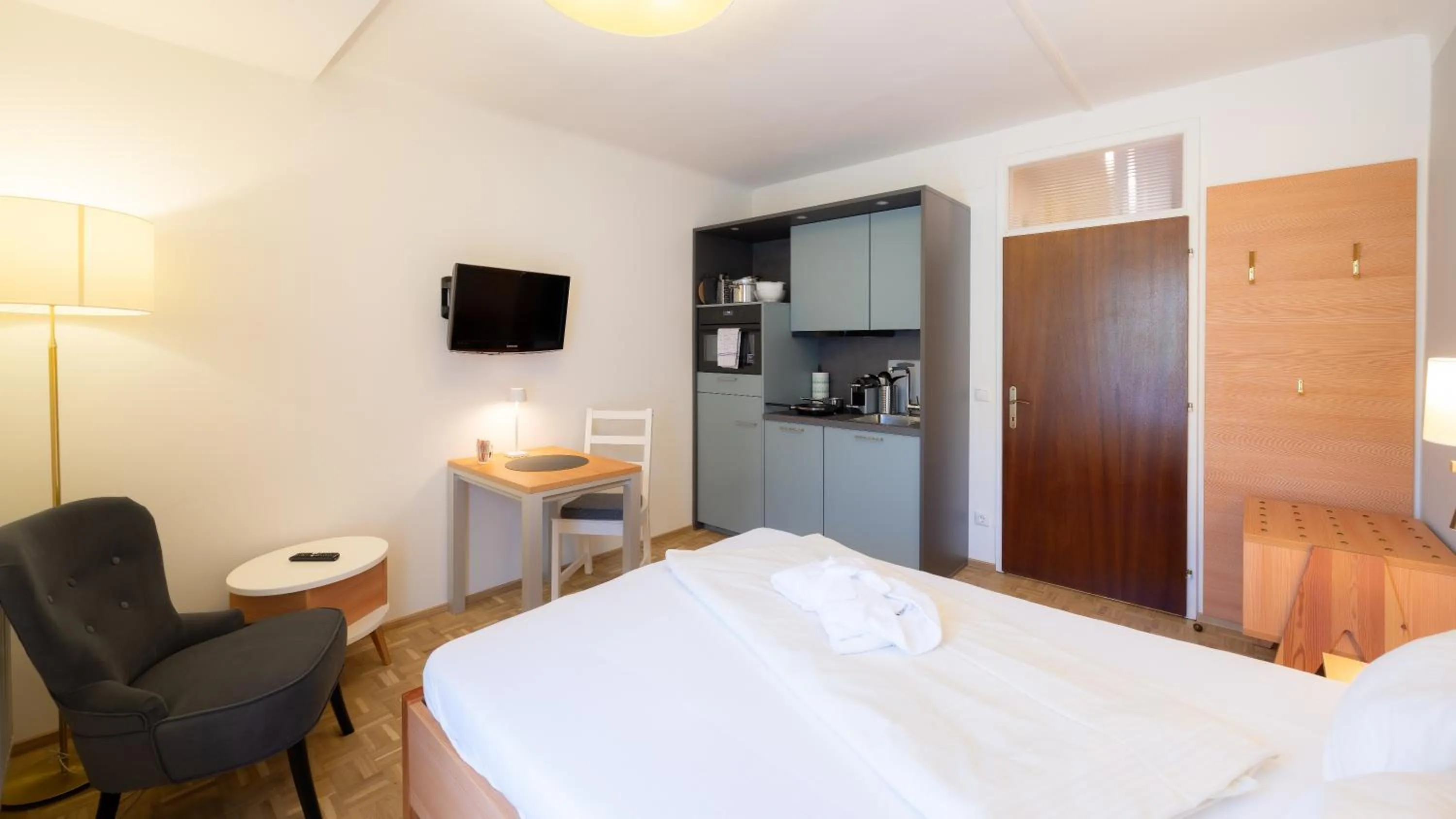 Photo of the whole room, Bed in Aparthotel Klopeinersee