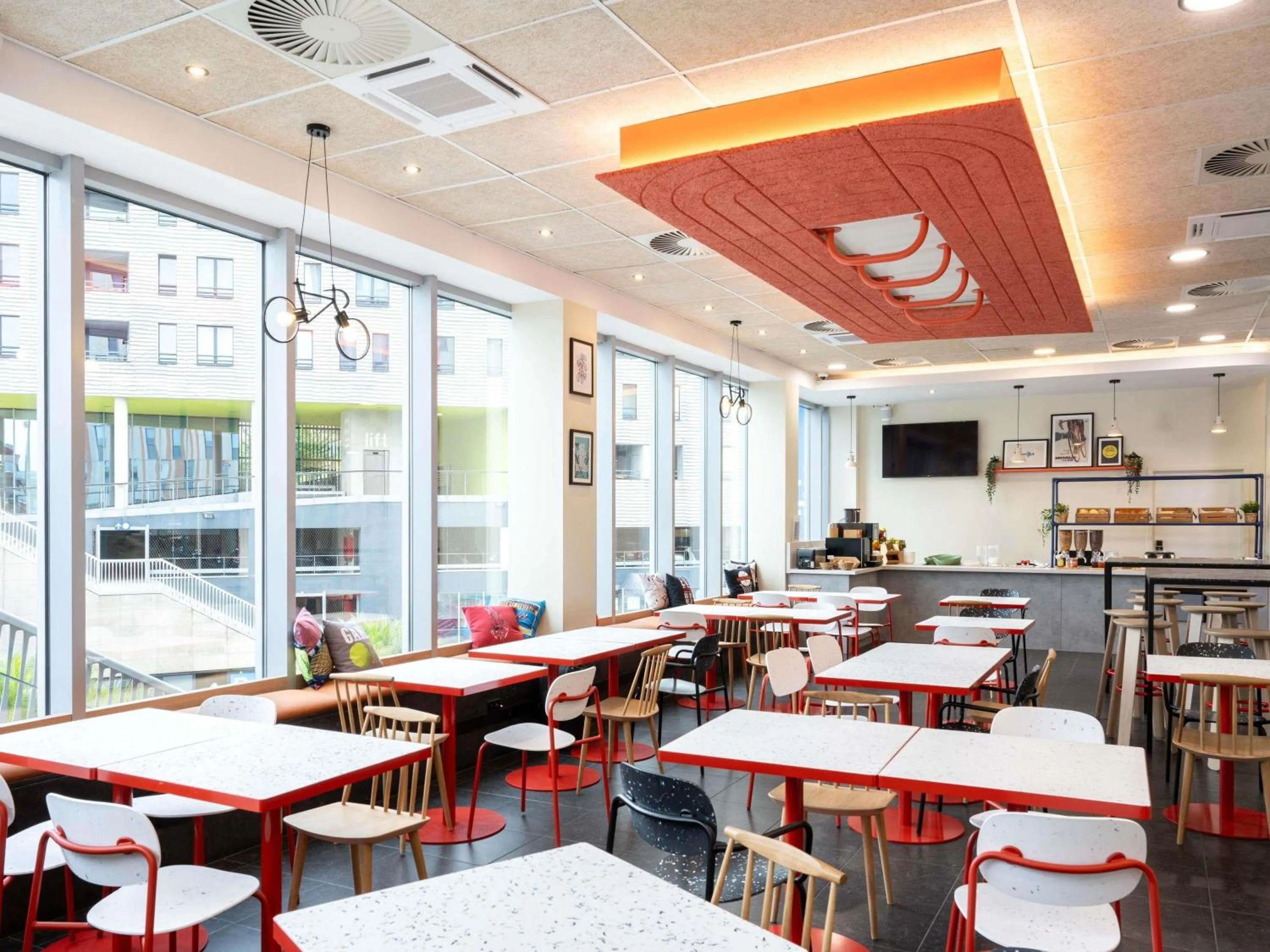 Breakfast in ibis budget Leuven Centrum