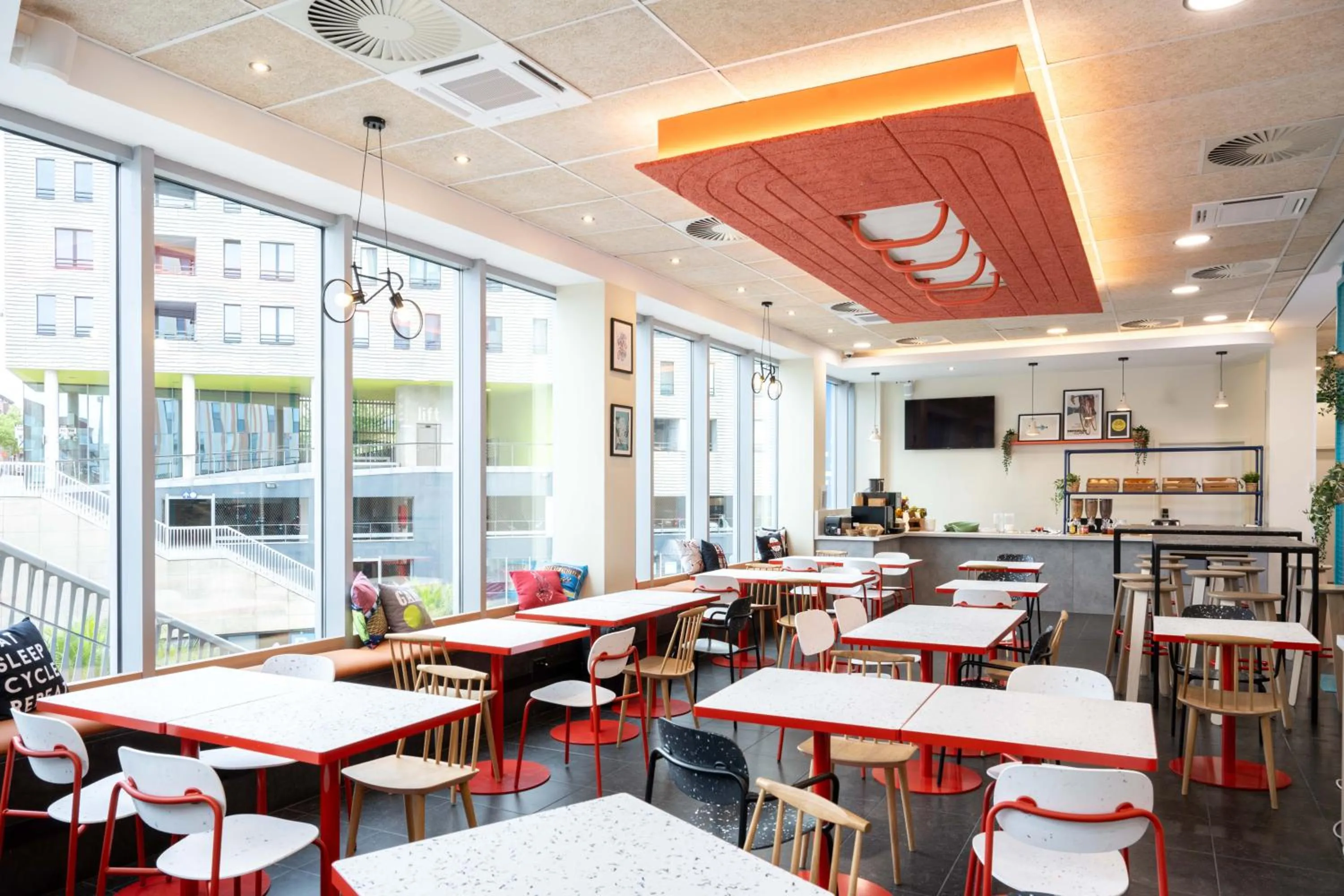 Breakfast in ibis budget Leuven Centrum