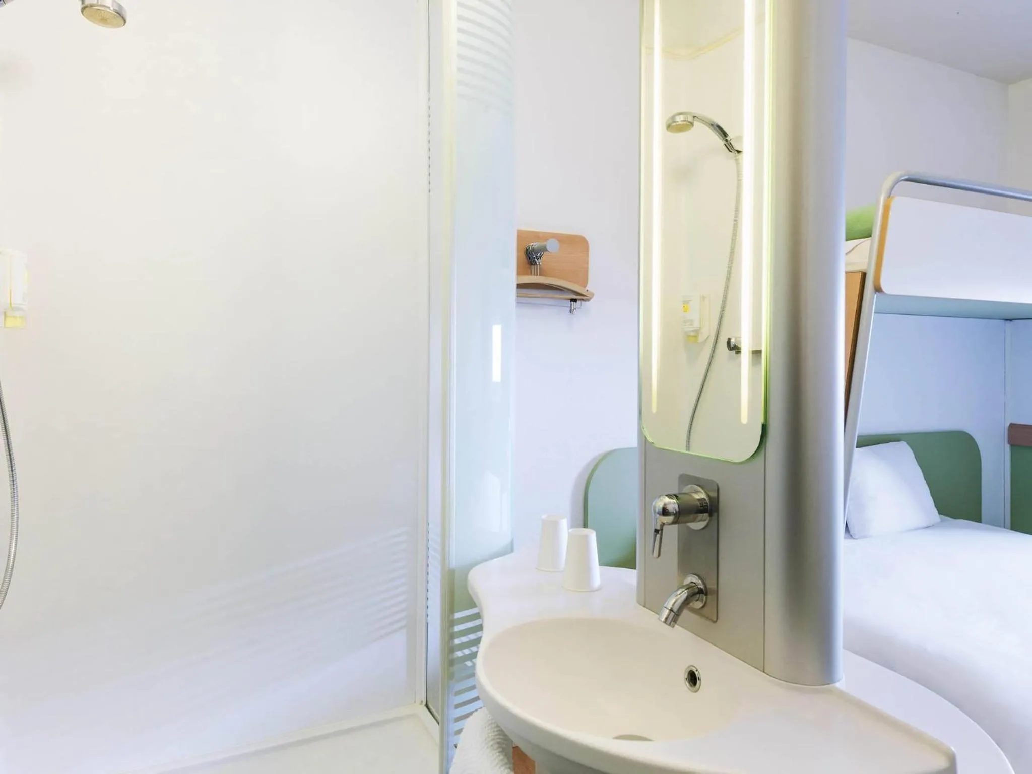 Bedroom, Bed in ibis Budget Luxembourg Sud