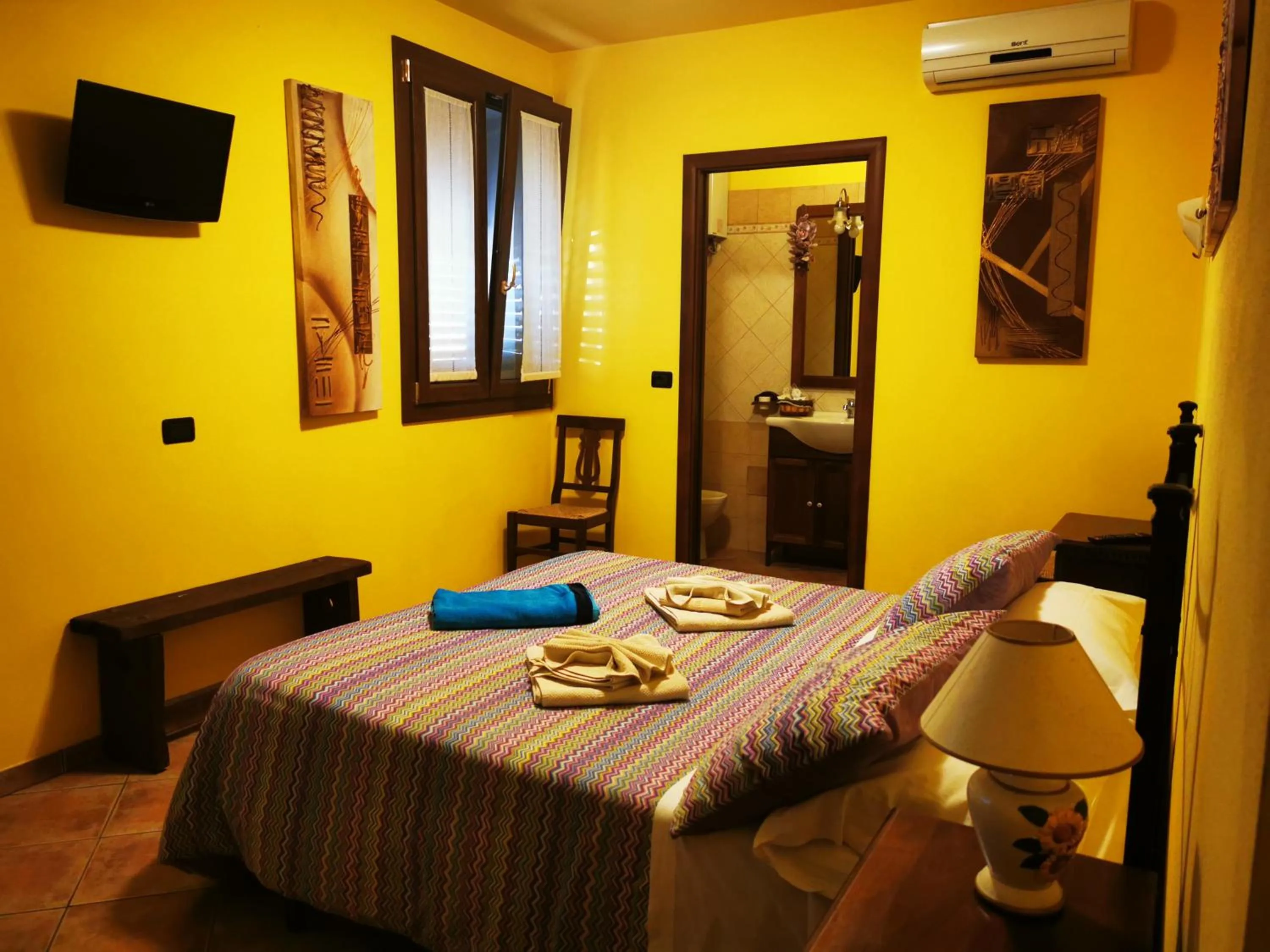 Bed in Casa di Campagna B&B La Corte Ferrara