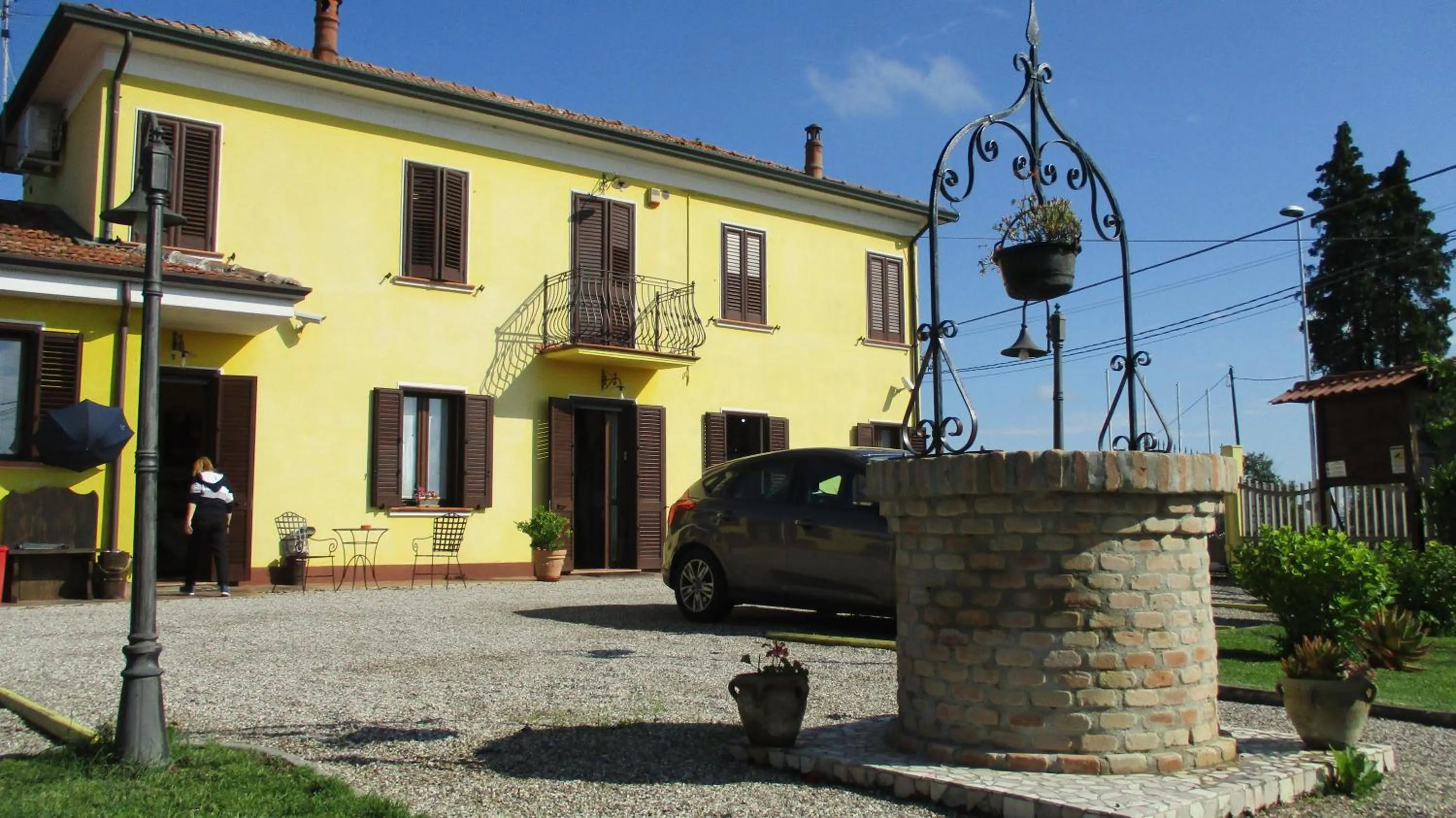 Facade/entrance in Casa di Campagna B&B La Corte Ferrara