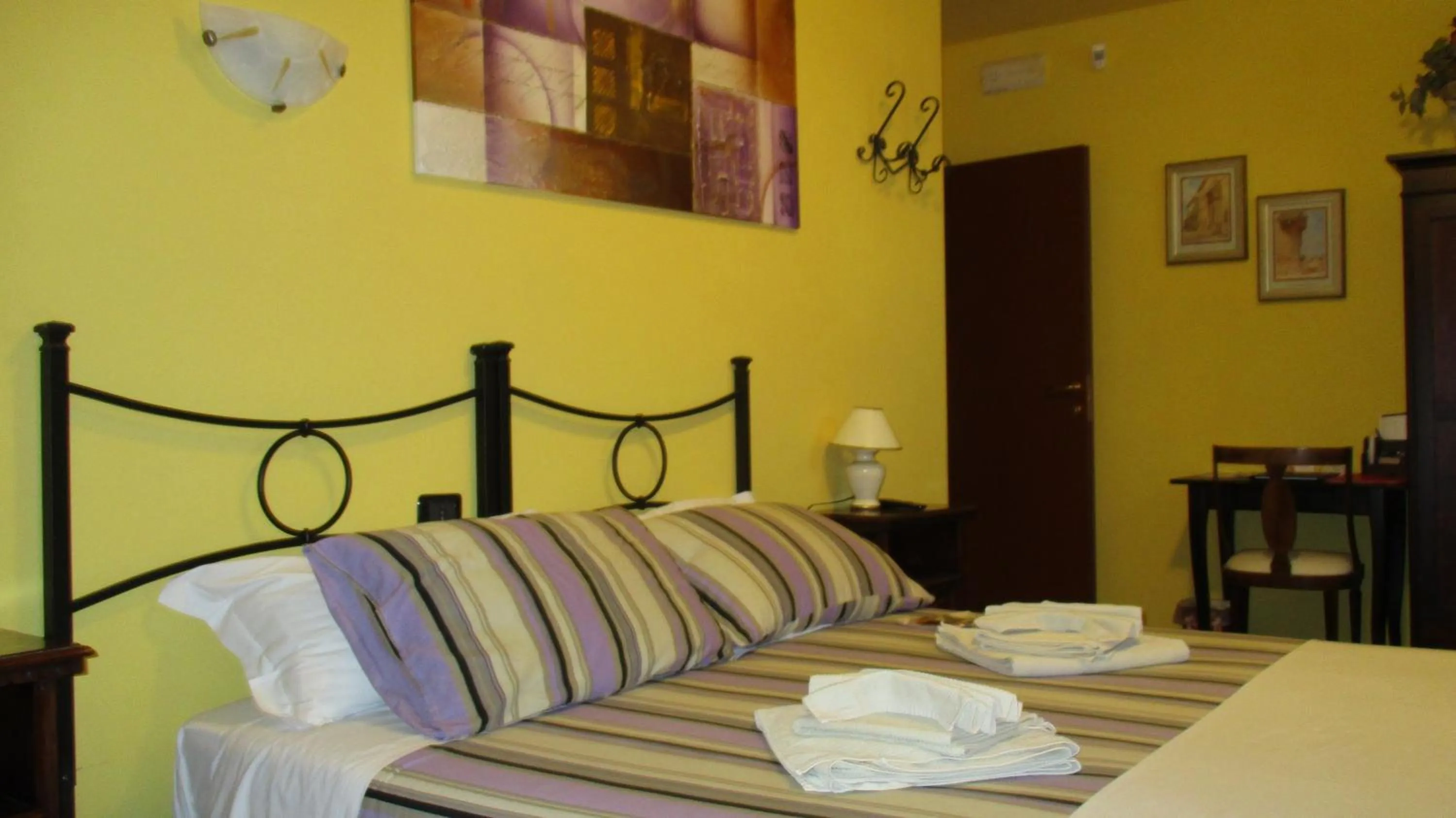 Photo of the whole room in Casa di Campagna B&B La Corte Ferrara