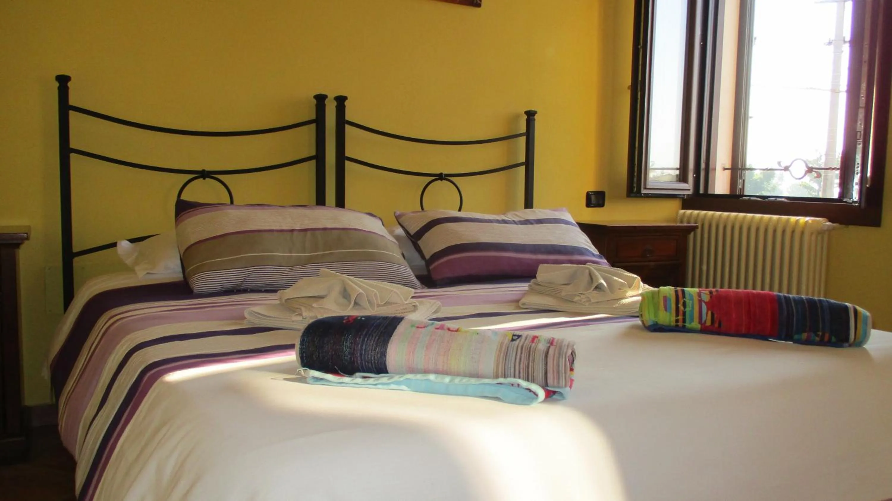 Photo of the whole room in Casa di Campagna B&B La Corte Ferrara