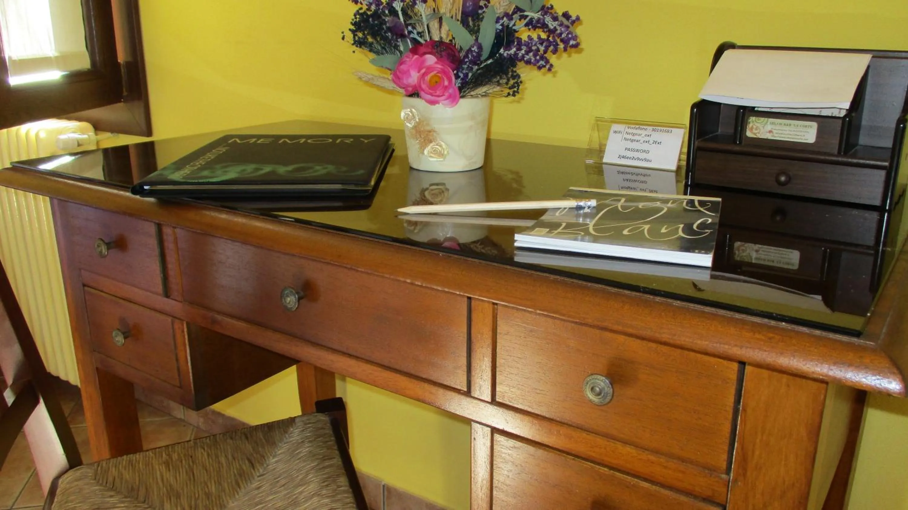 Decorative detail in Casa di Campagna B&B La Corte Ferrara