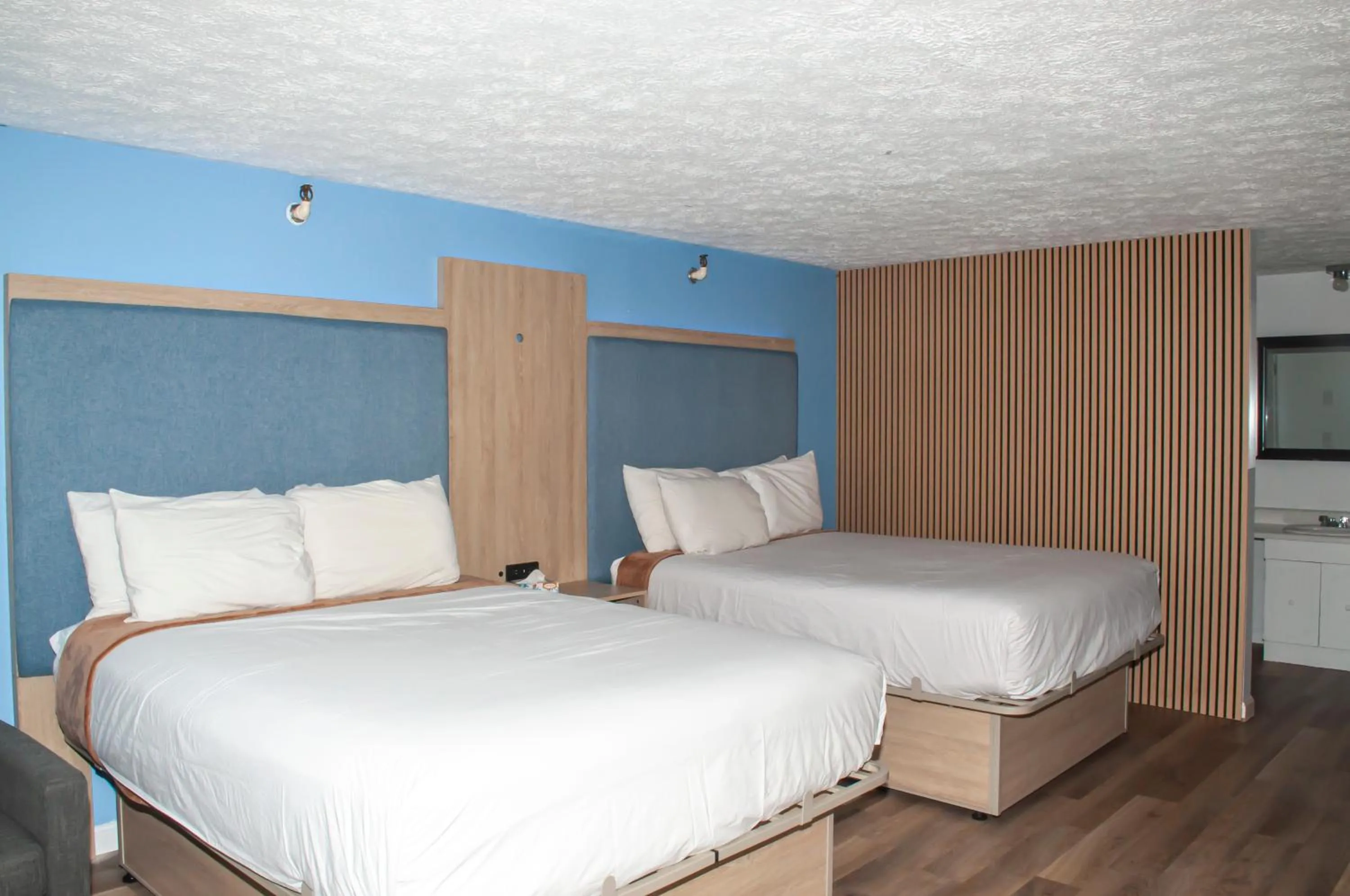 Bed in Sea View Motel