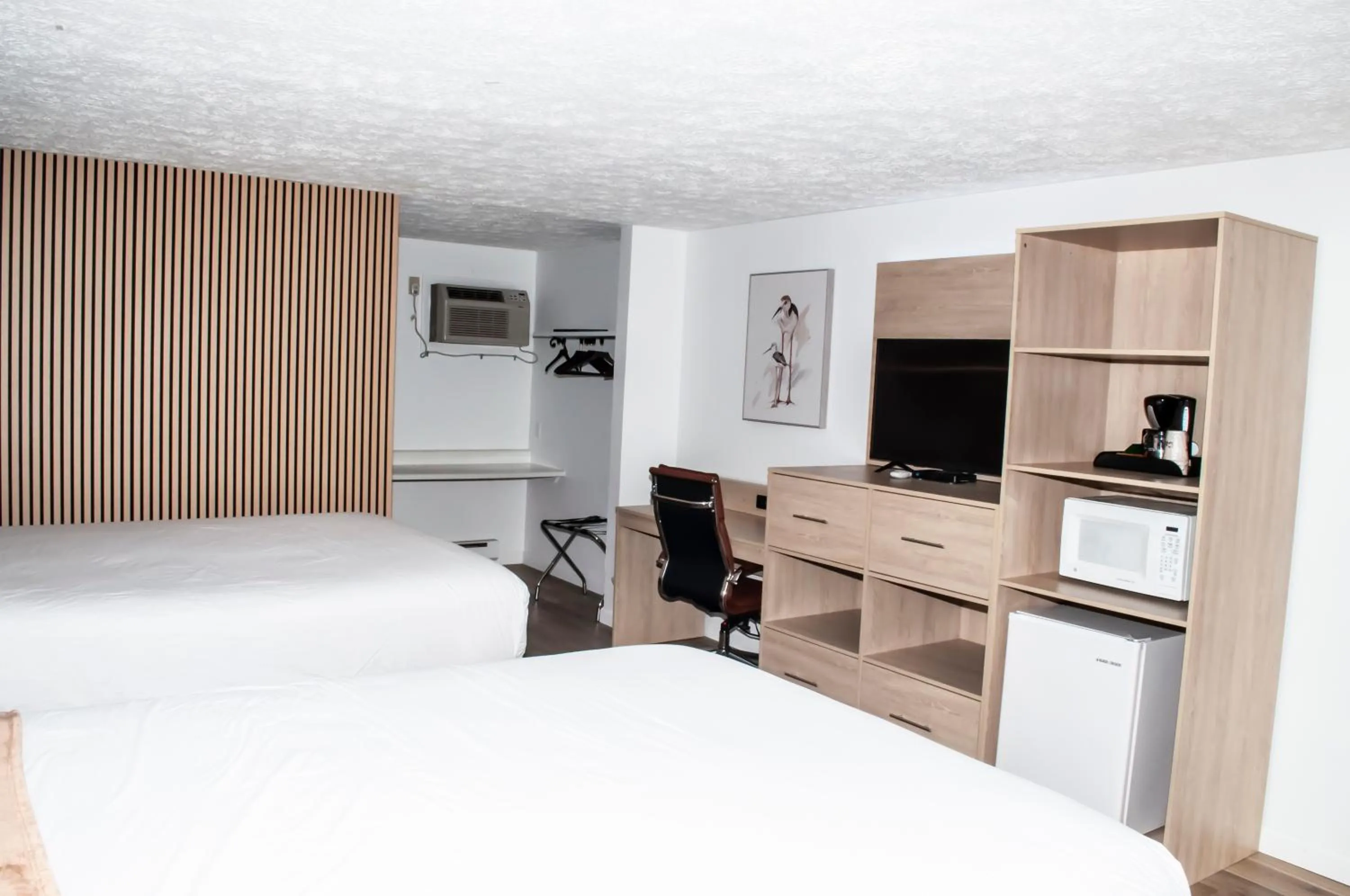 Bed in Sea View Motel