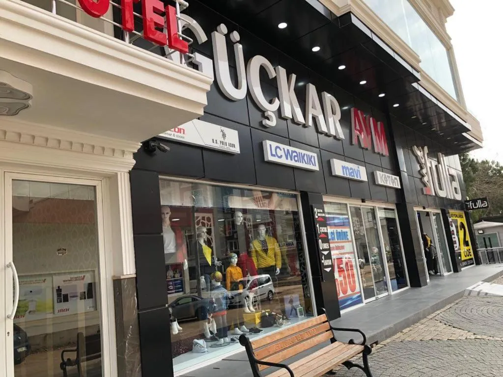 On-site shops in Guckar Sehrinn Oteli