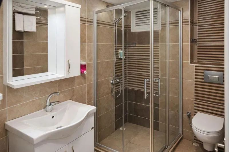 Bathroom in Guckar Sehrinn Oteli