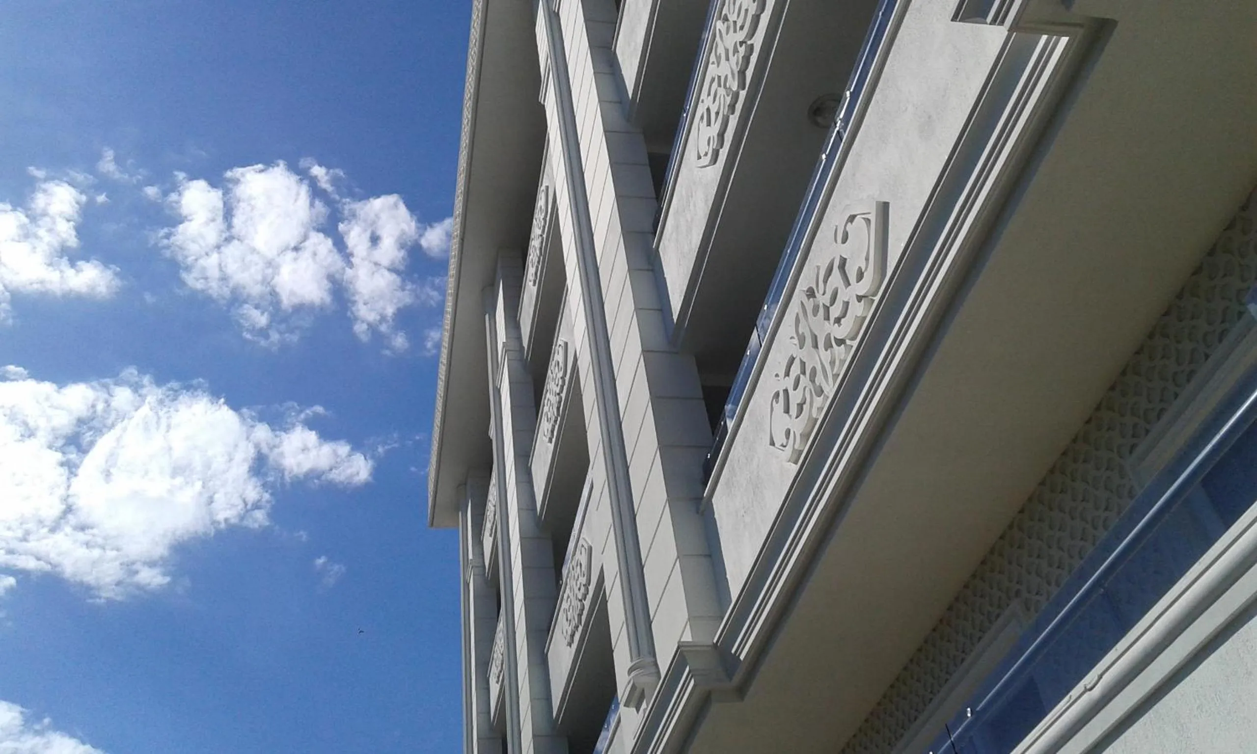 Property building in Guckar Sehrinn Oteli