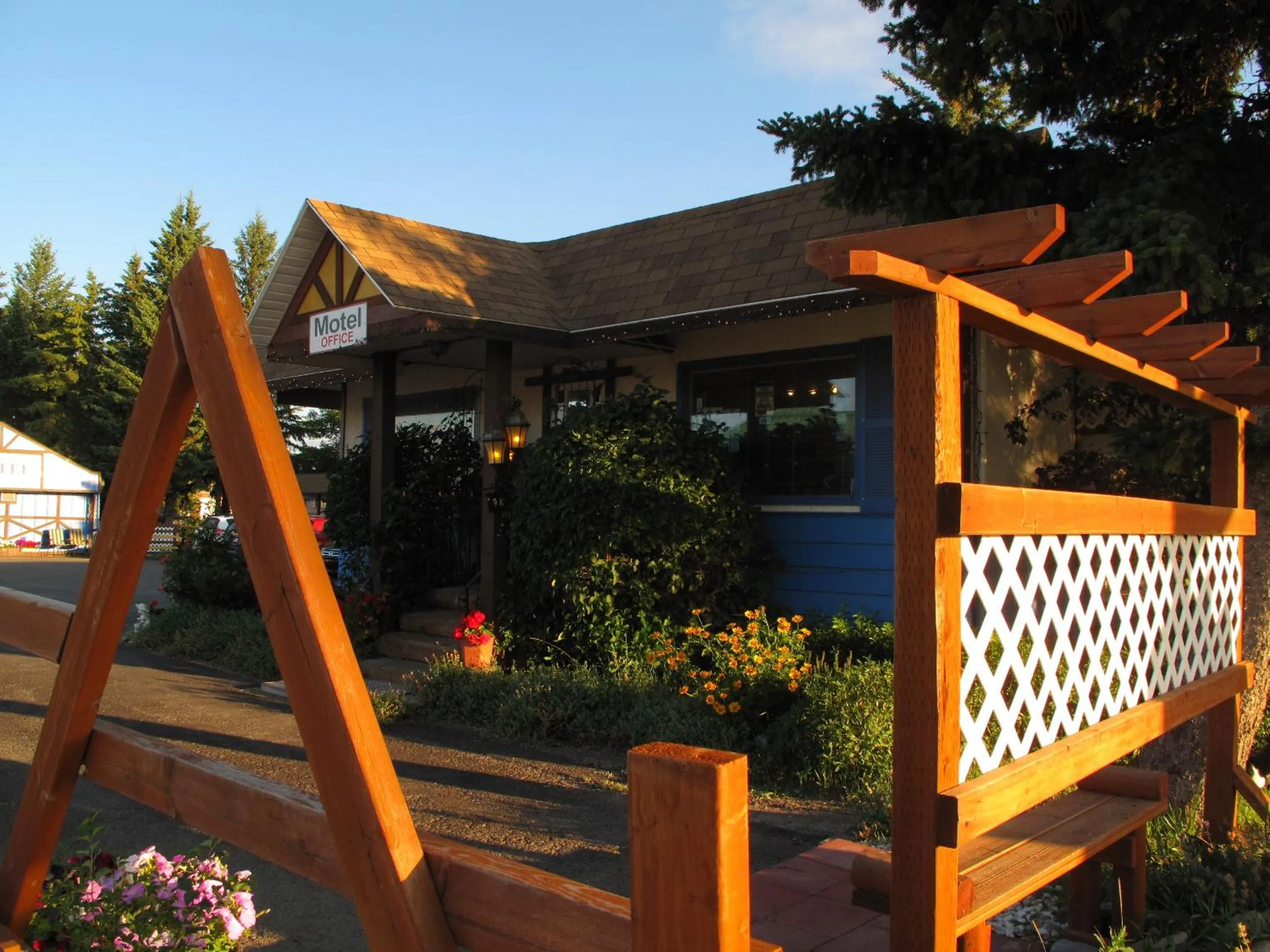 Street view in Blue Mountain Motel