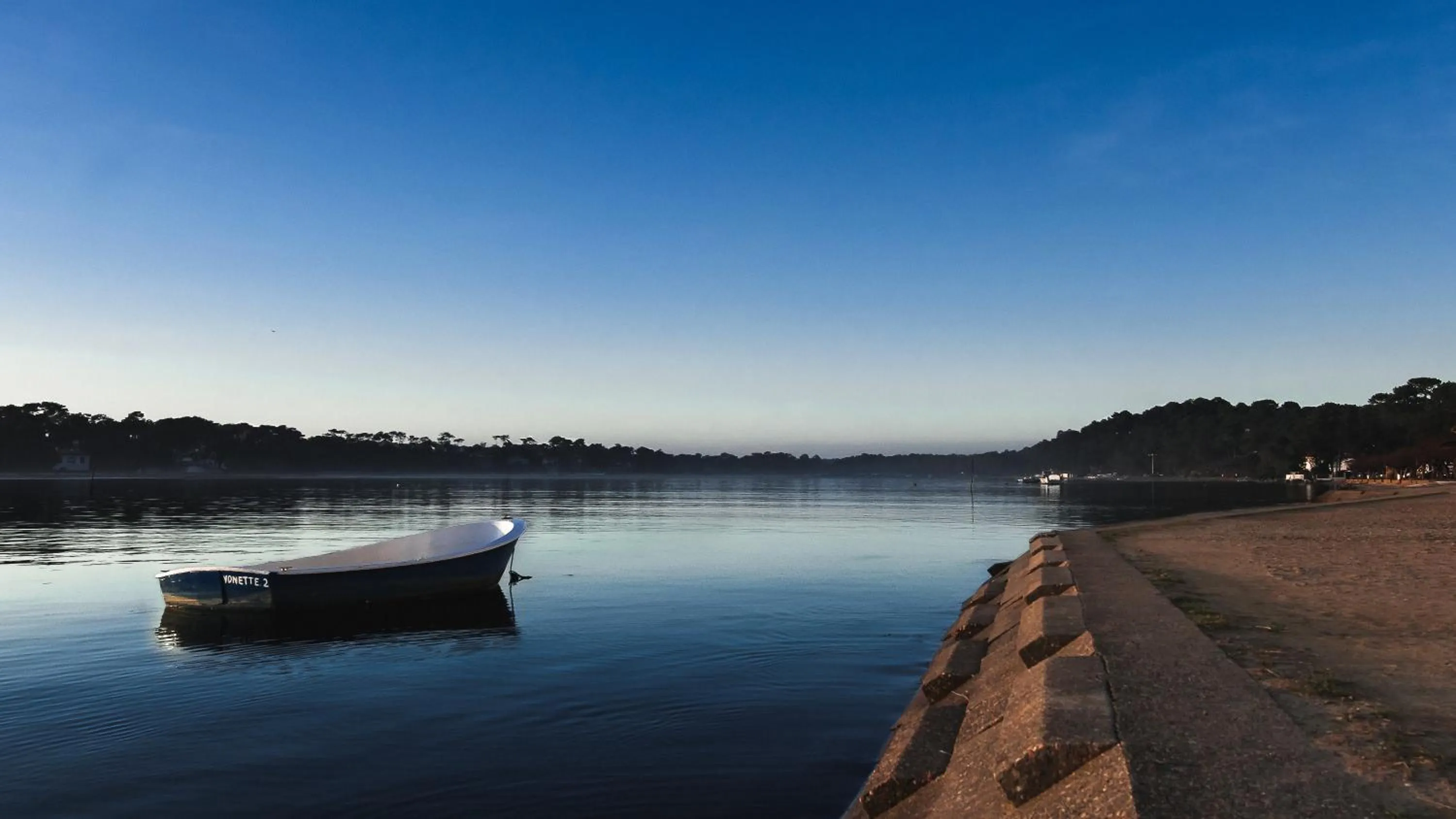 Fishing in Résidence Hôtelière les Acanthes