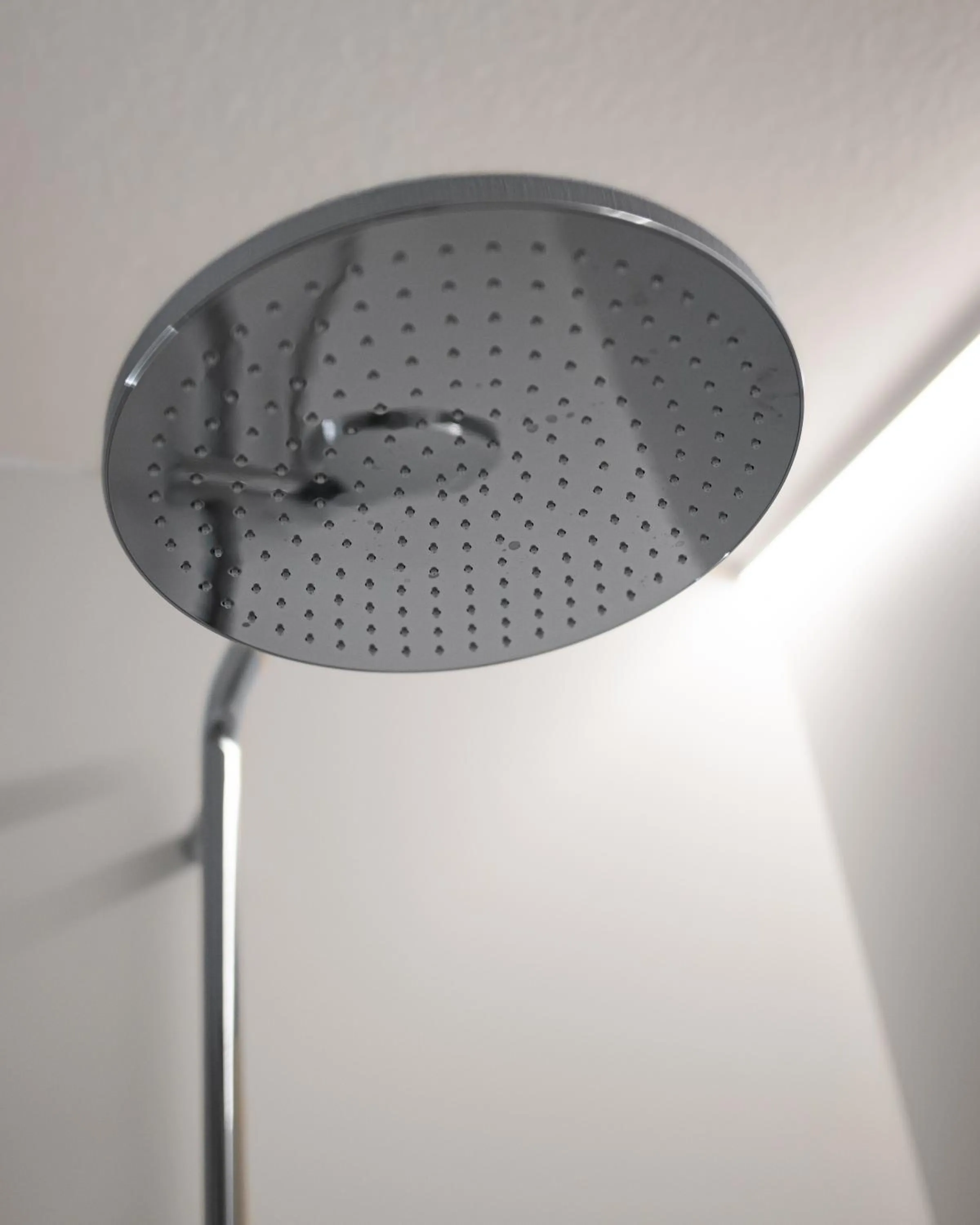 Shower in Résidence Hôtelière les Acanthes