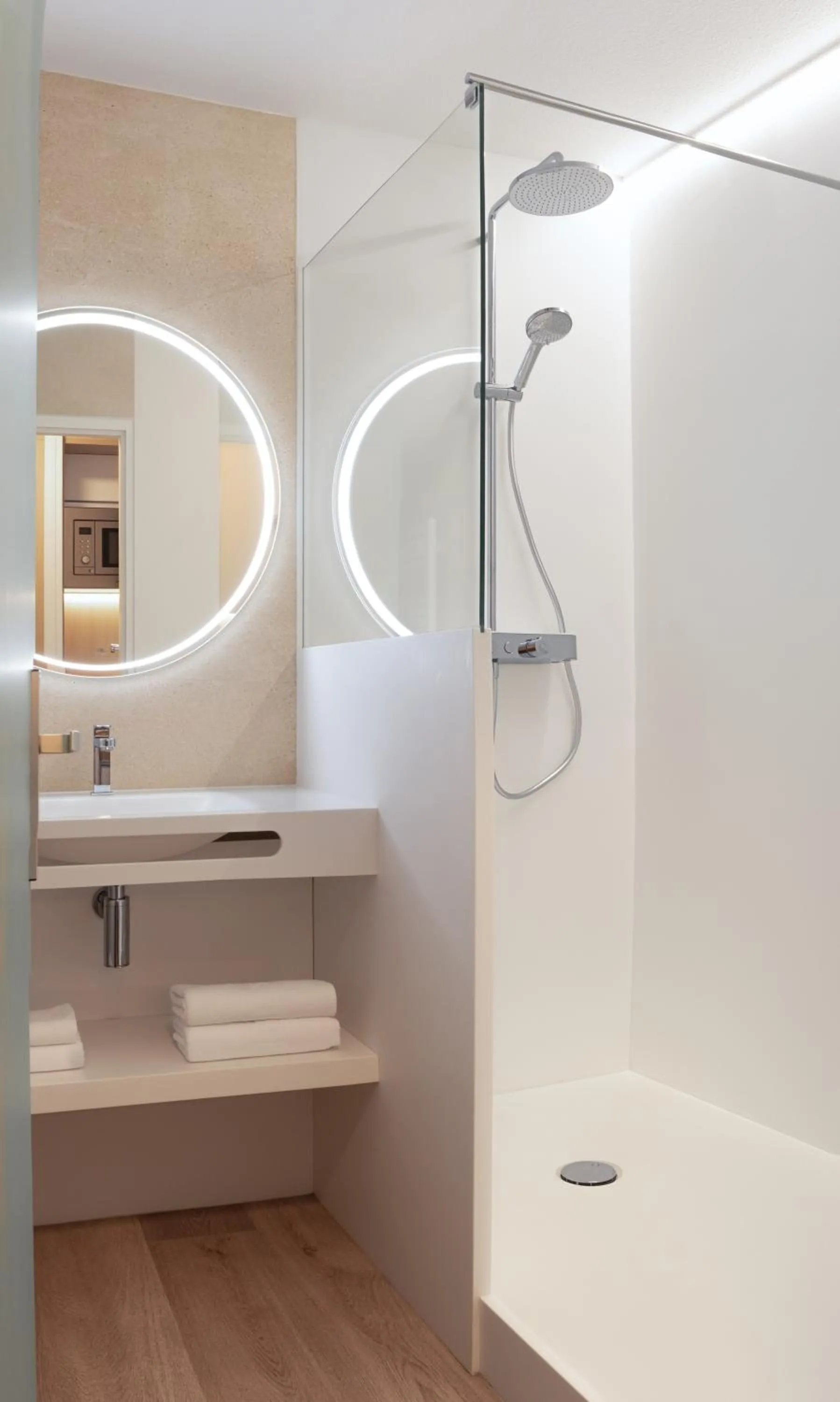 Shower in Résidence Hôtelière les Acanthes