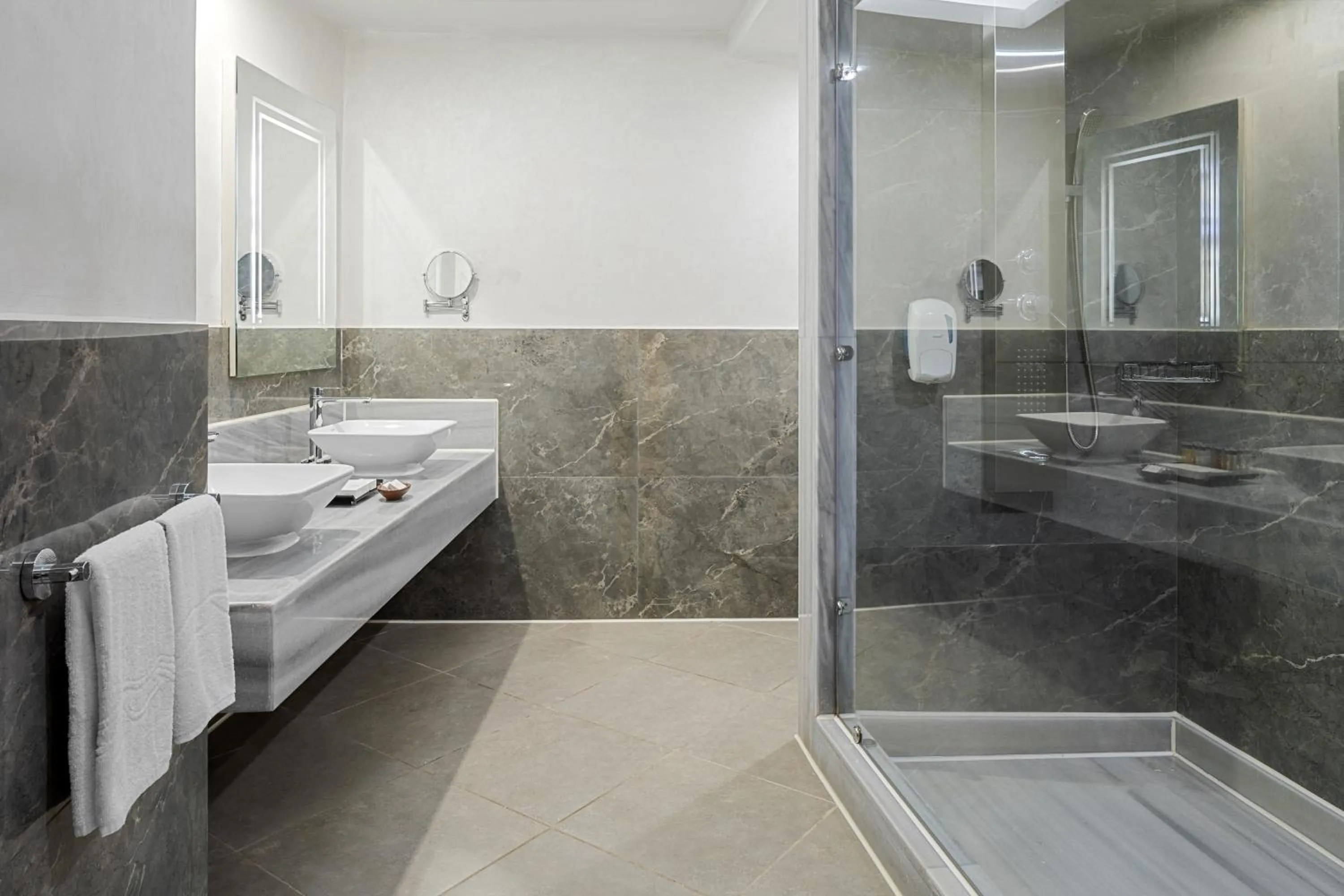 Shower in Pickalbatros Laguna Vista Aqua Park - 24 HRS All Inclusive