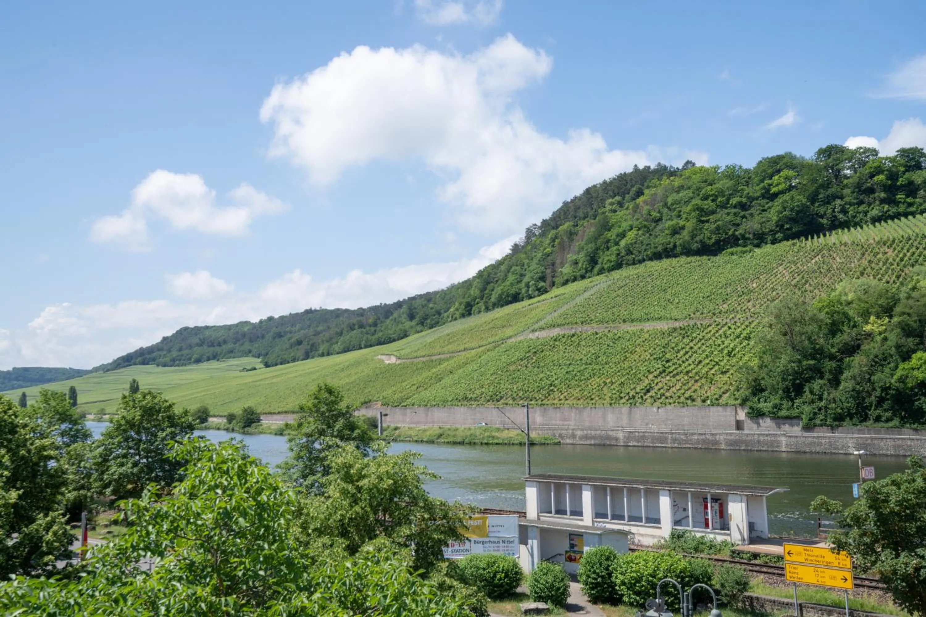 River view in Mühlengarten by Relax Inn - Self Check In & Free Parking