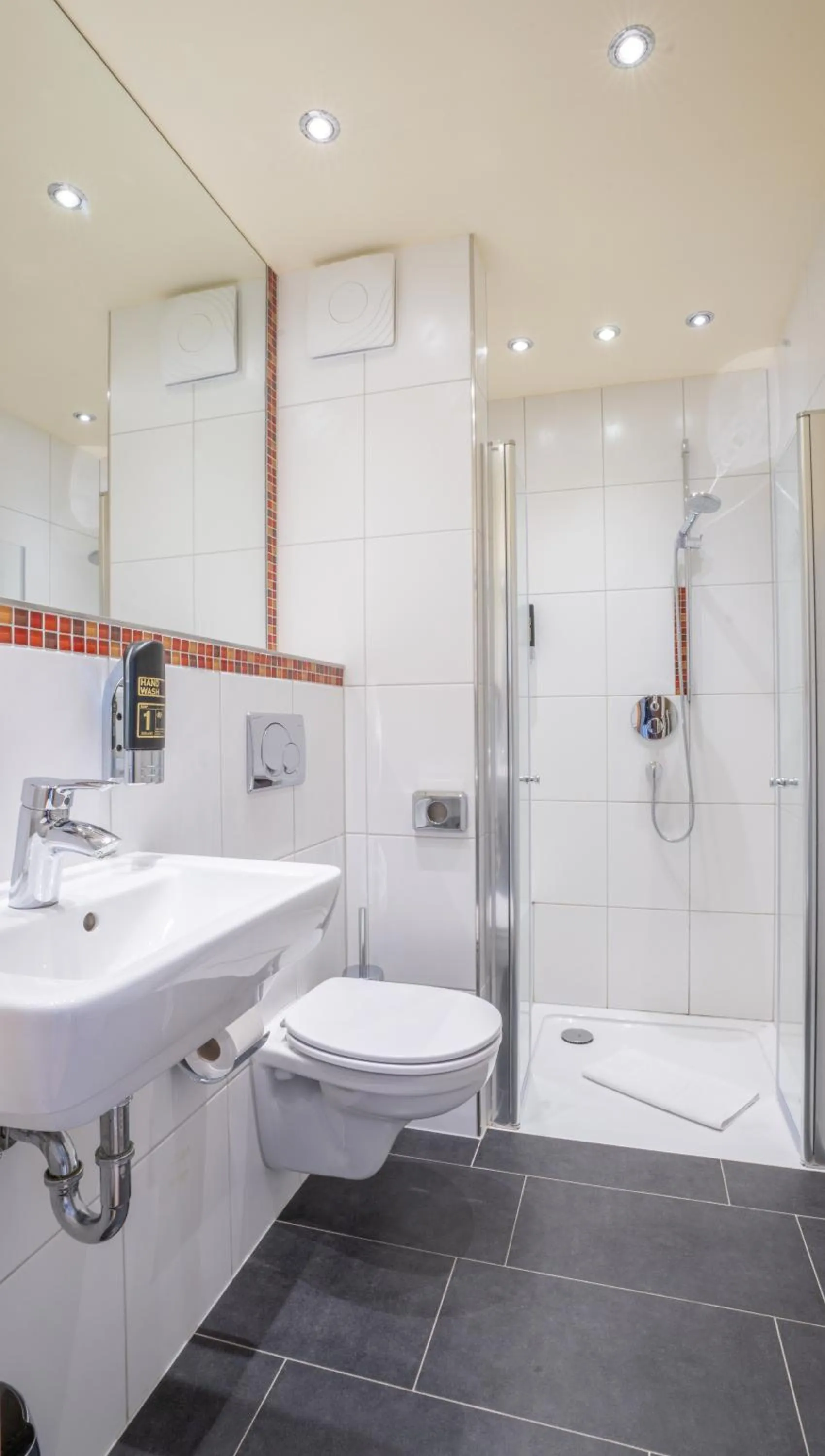 Bathroom in Mühlengarten by Relax Inn - Self Check In & Free Parking