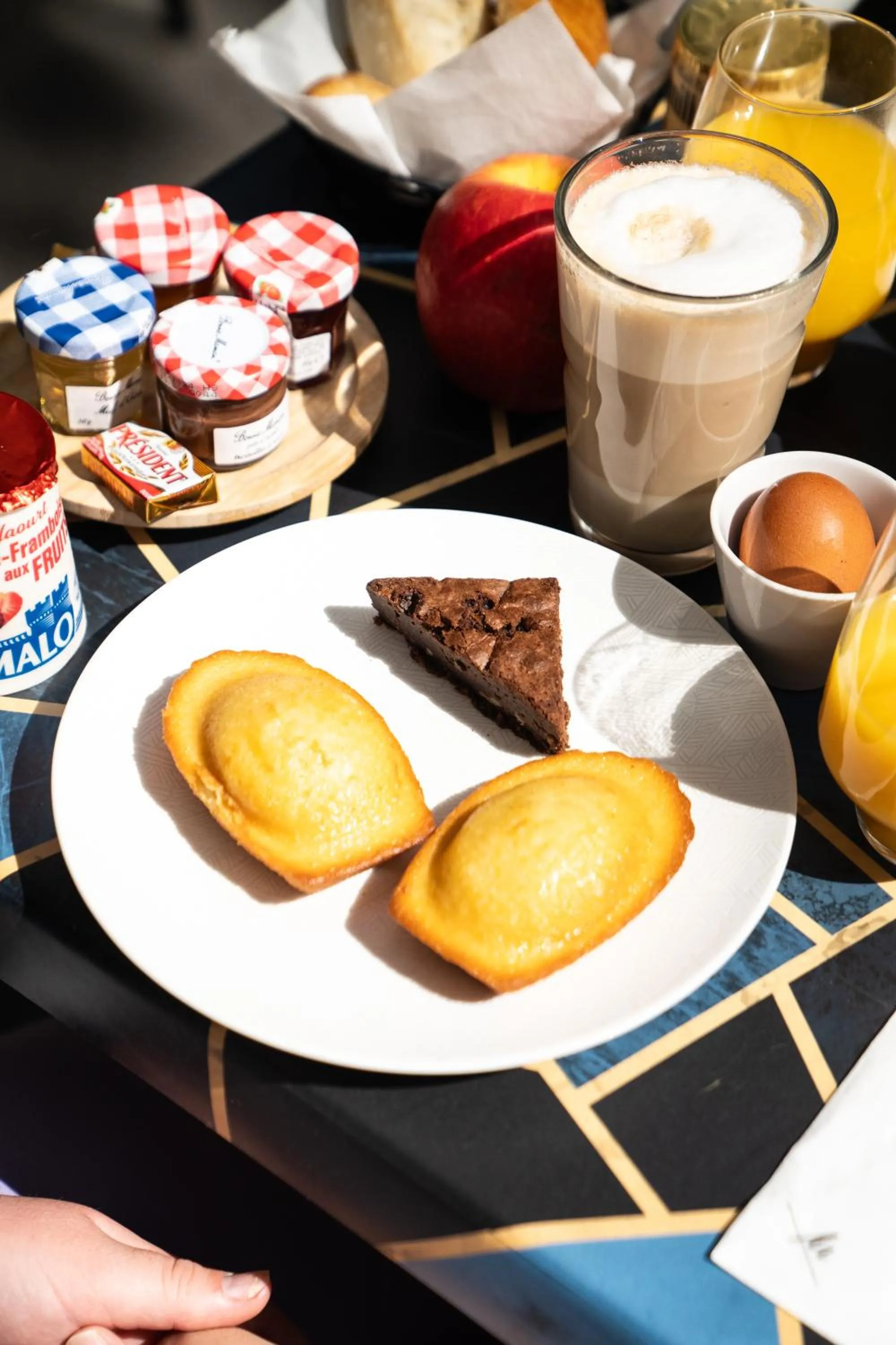 Balcony/Terrace in Graphik Montparnasse