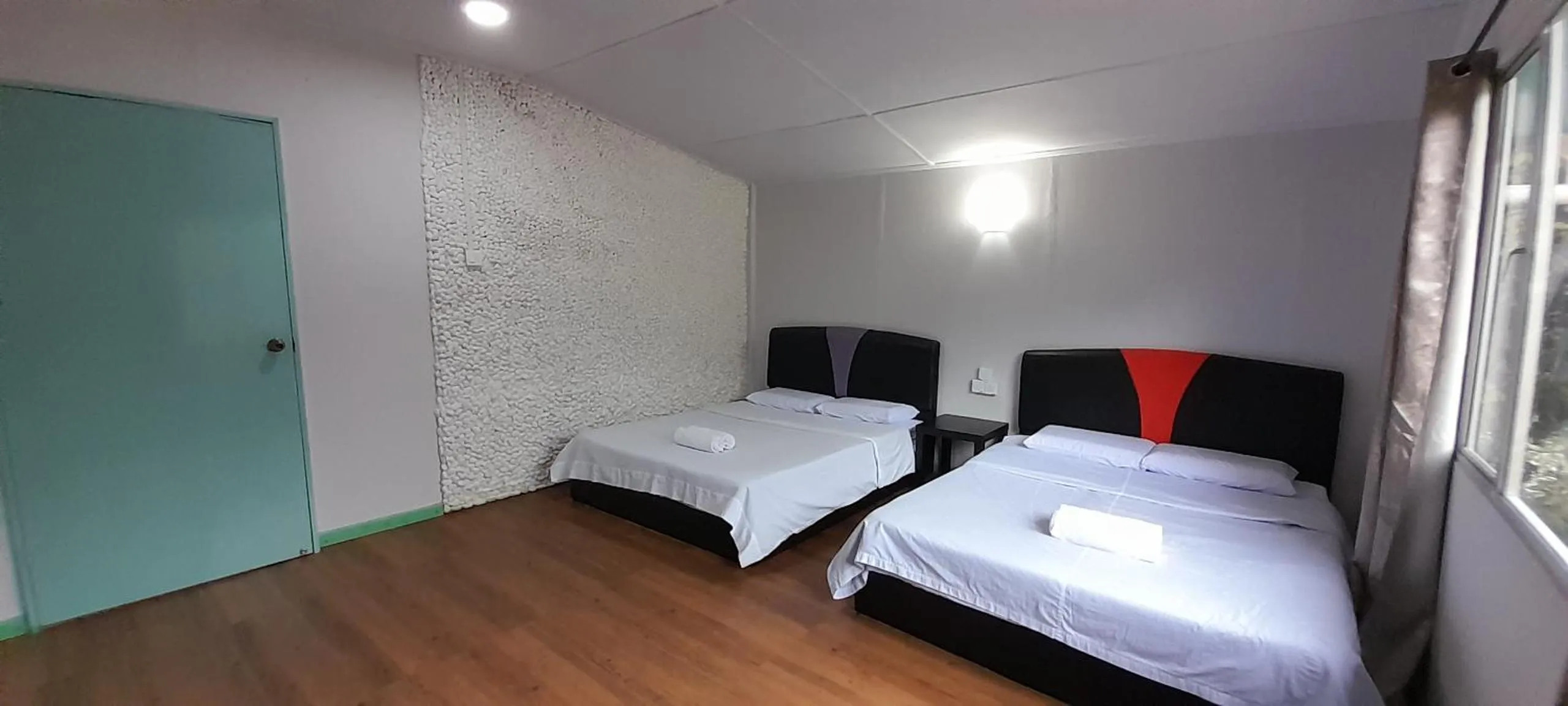 Bed in Wind Valley Farmstay