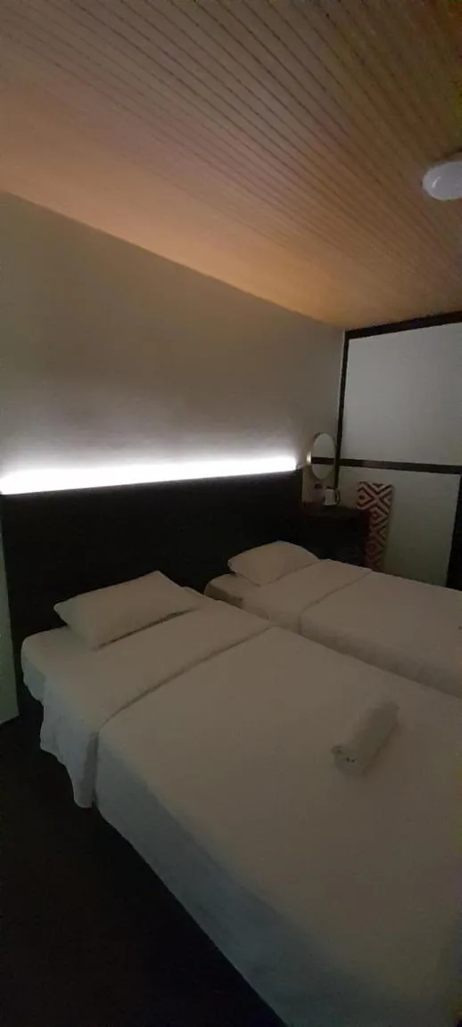 Bed in Wind Valley Farmstay