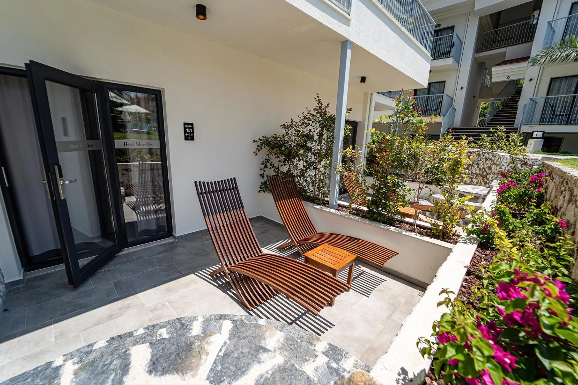 Balcony/Terrace in Blue Star Hotel