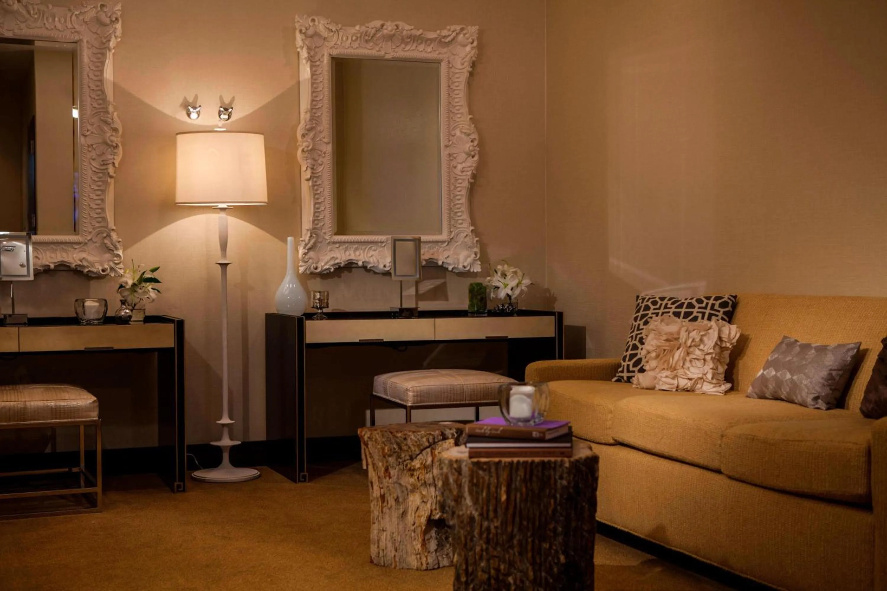 Banquet/Function facilities in Renaissance Baton Rouge Hotel