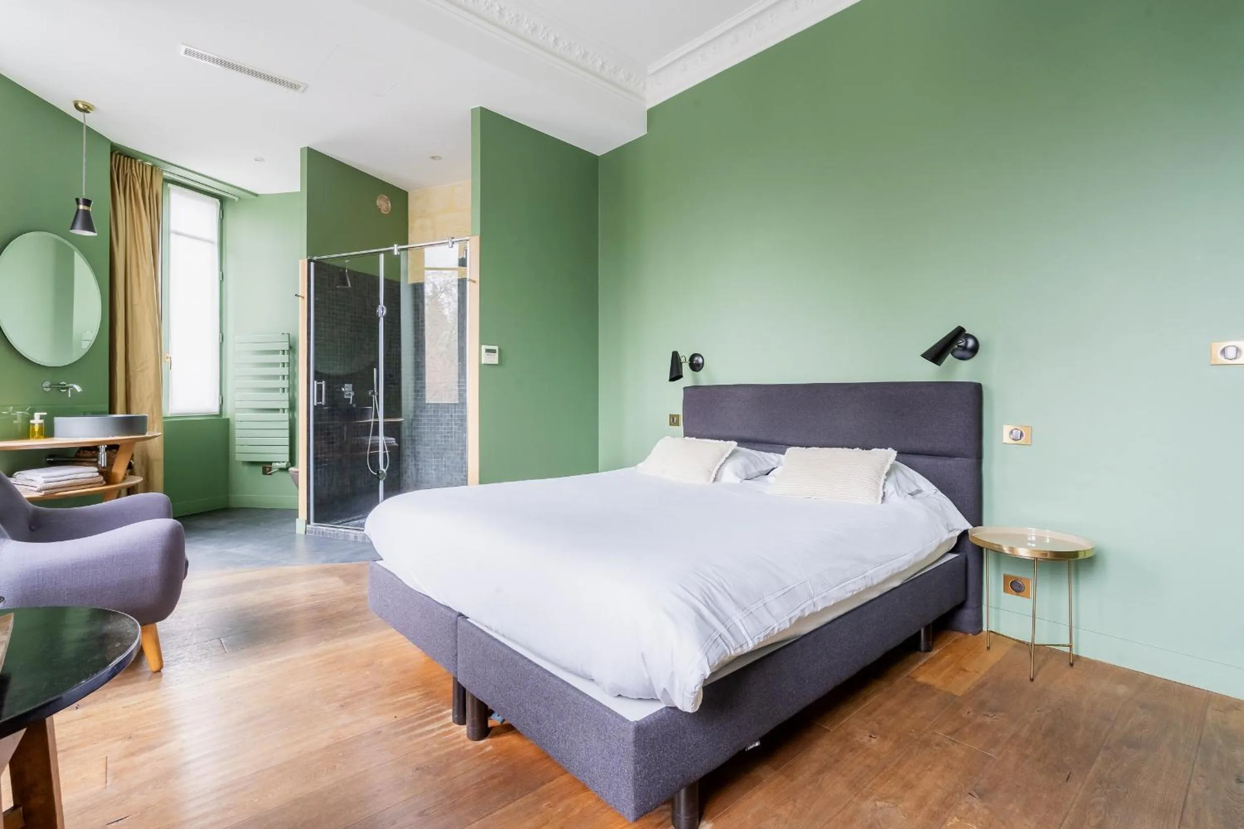 Bedroom, Bed in B&B L'Escapade Bordelaise - Côté Jardin