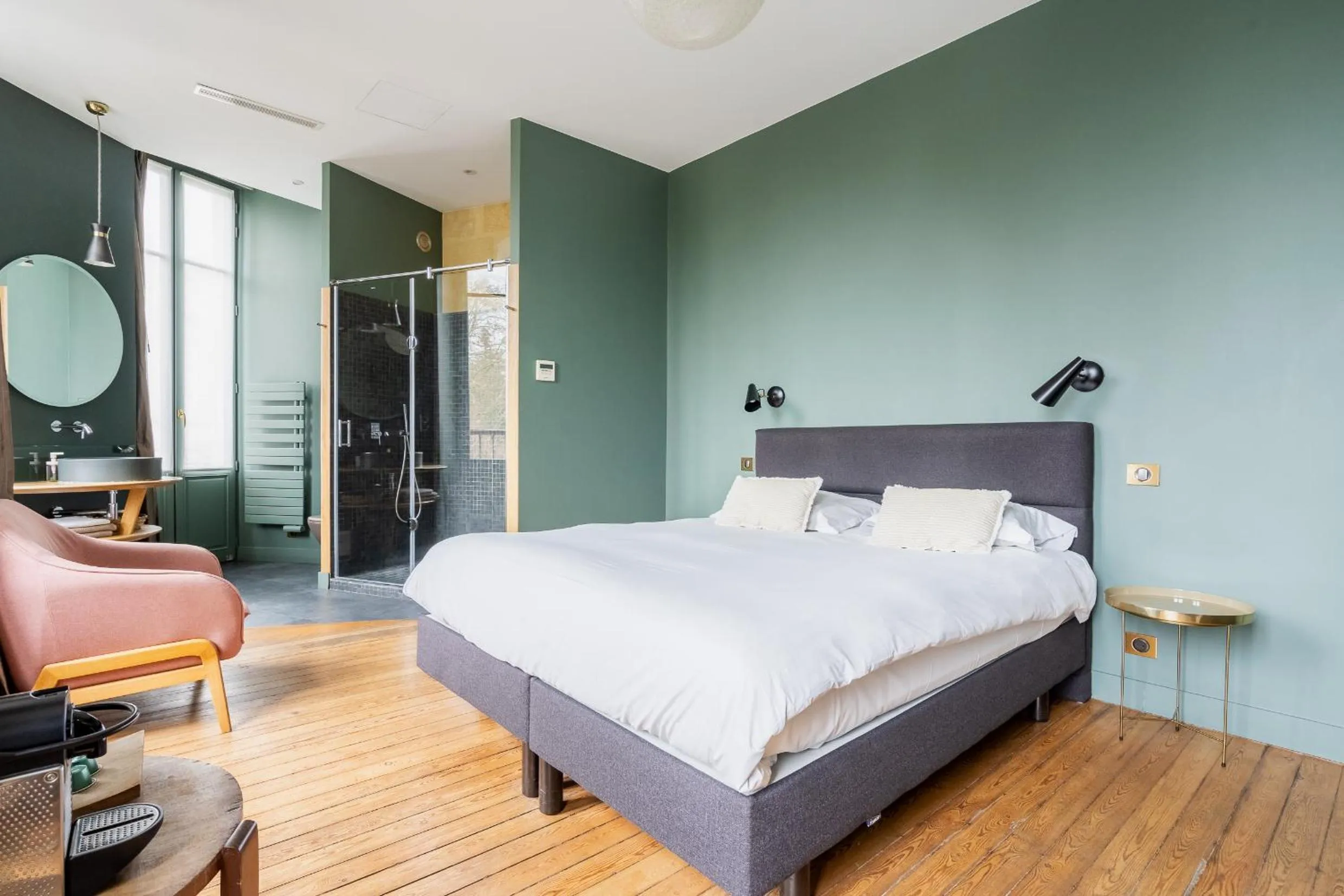 Bedroom, Bed in B&B L'Escapade Bordelaise - Côté Jardin