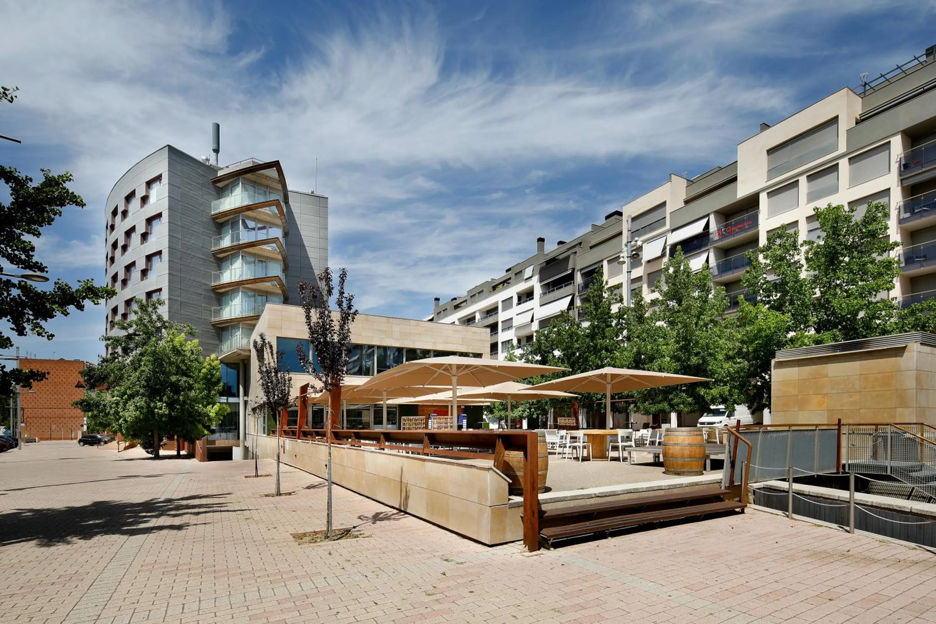 Property building in Hotel MasMonzon