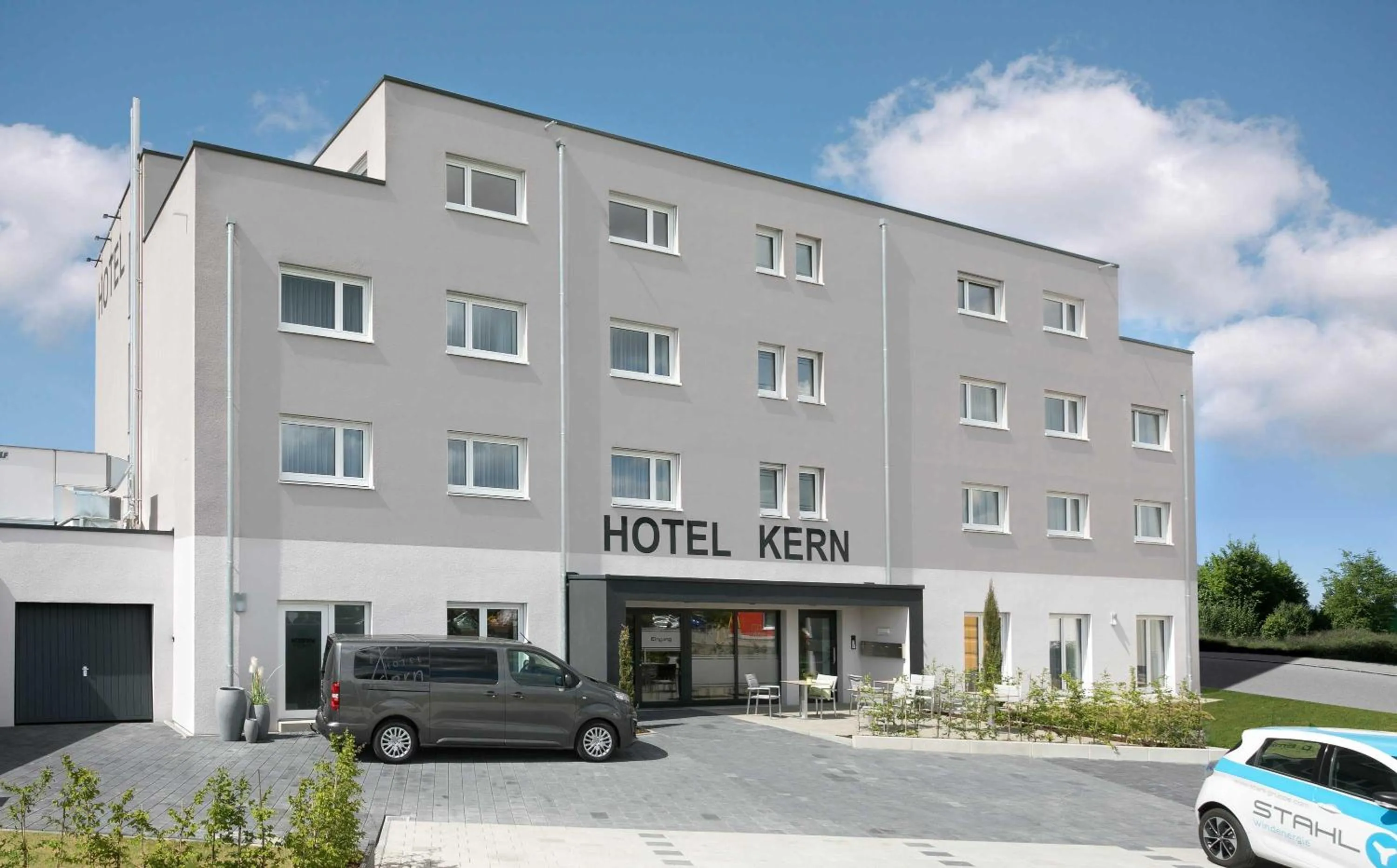 Facade/entrance in Hotel Kern garni