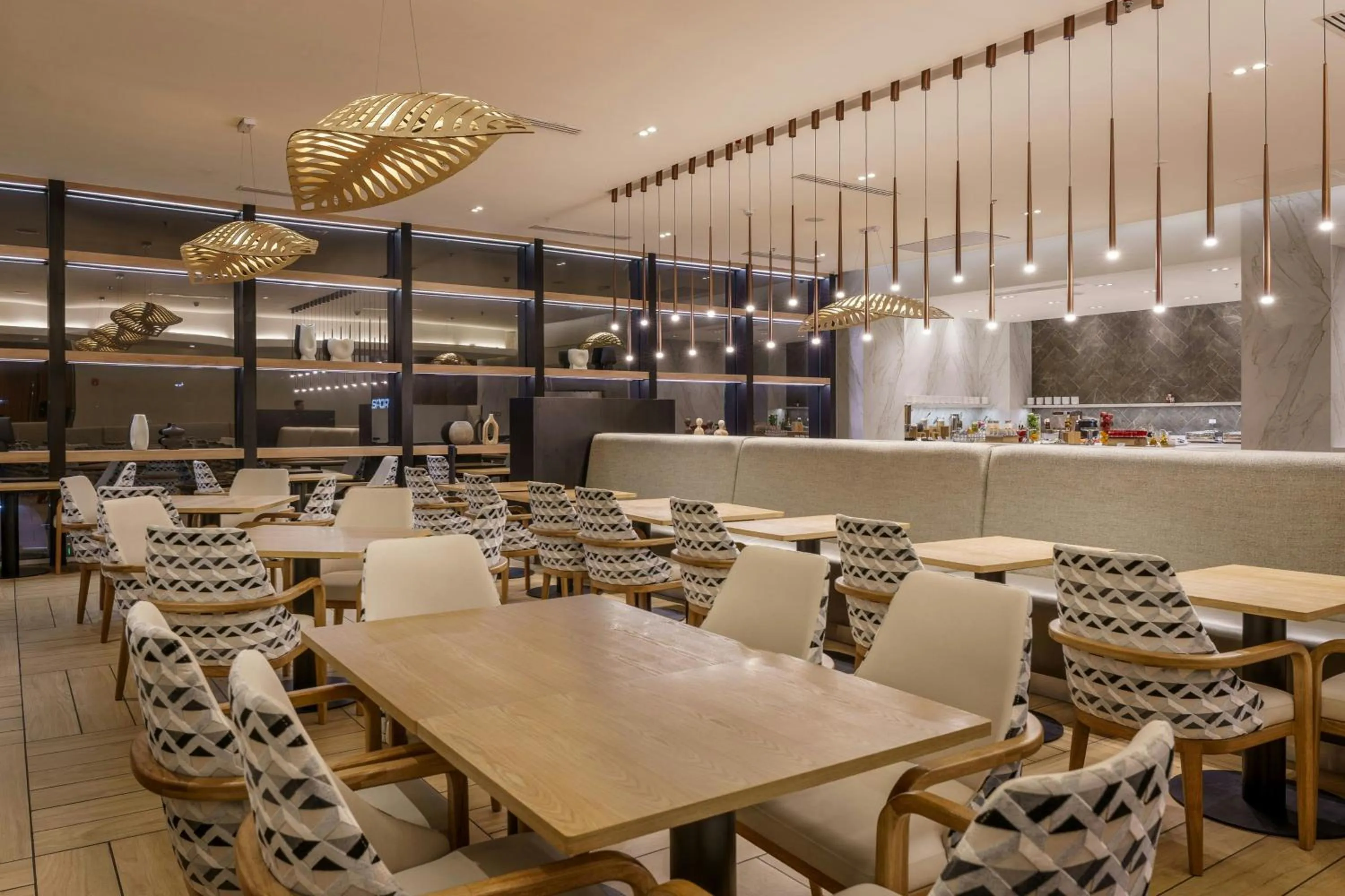 Restaurant/places to eat in Courtyard by Marriott Panama Multiplaza Mall