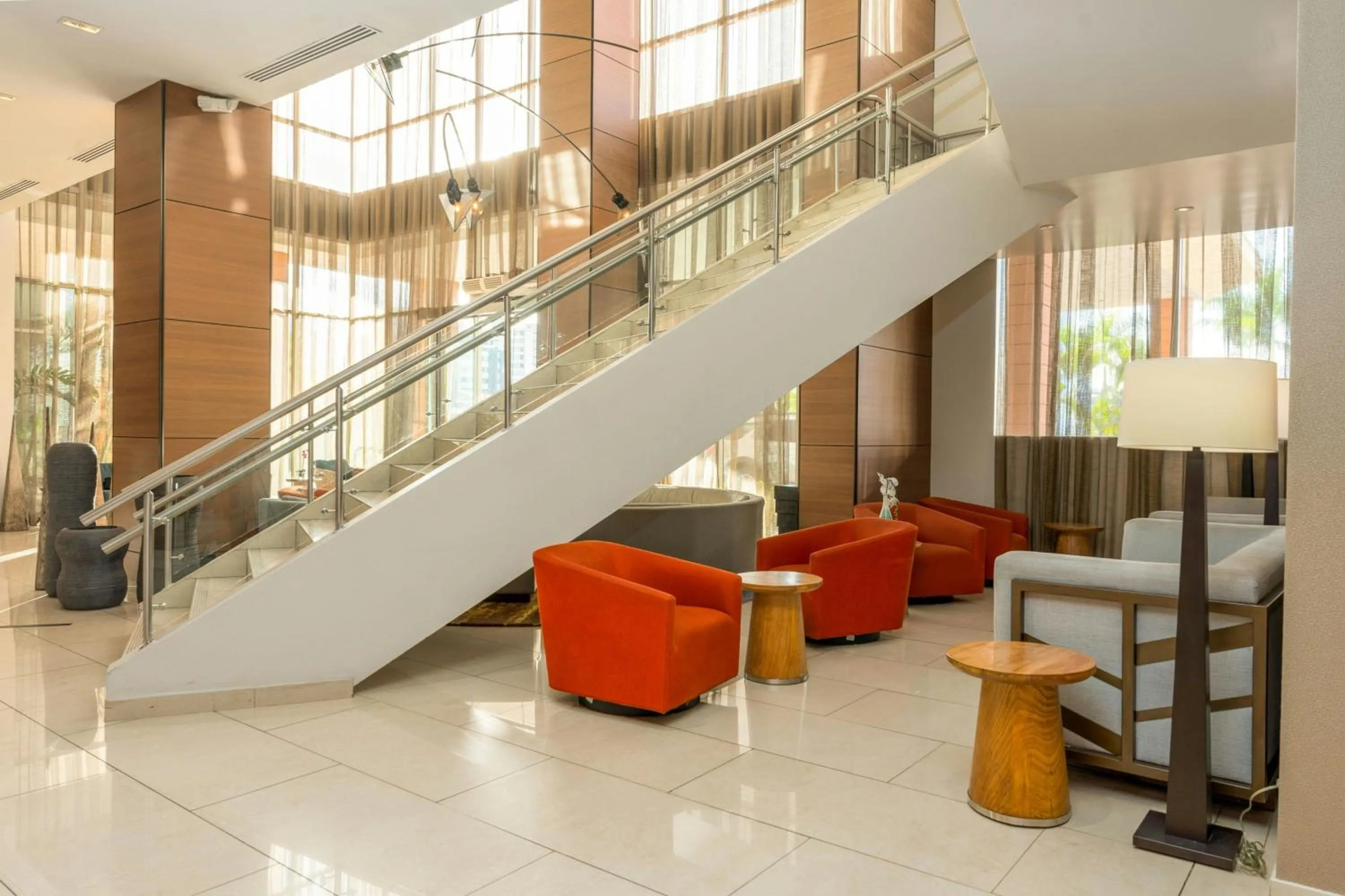 Lobby or reception in Courtyard by Marriott Panama Multiplaza Mall