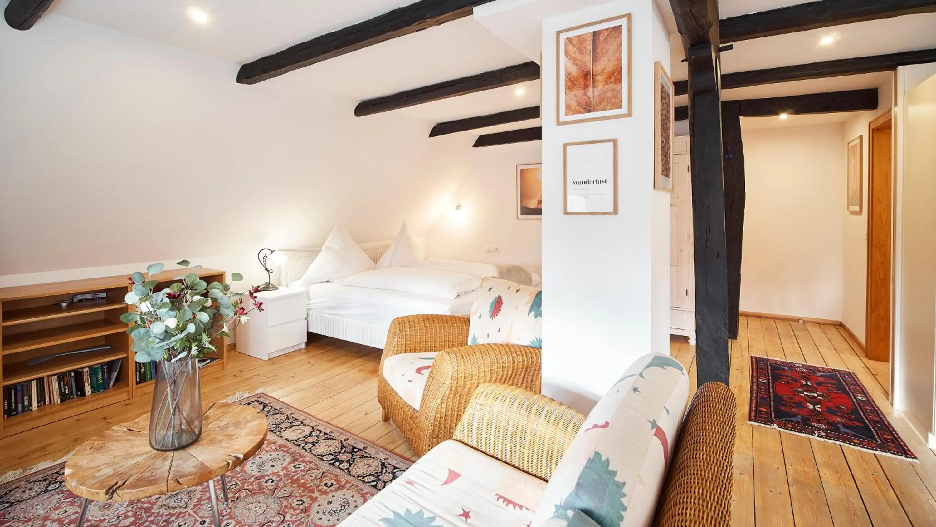 Living room, Bed in Appartementhotel Blomberger Hof