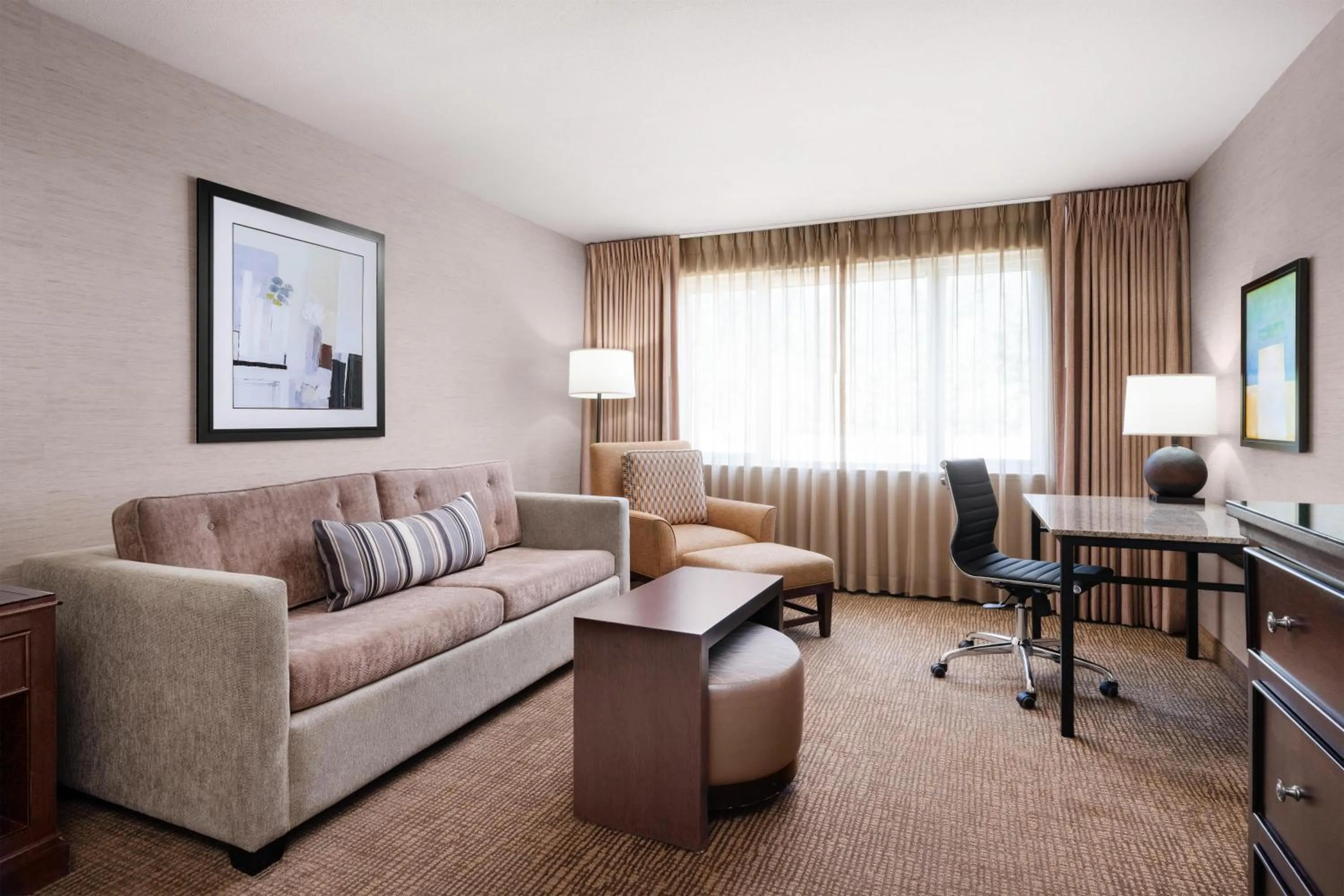 Bedroom in Eastgate Hotel - BW Signature Collection