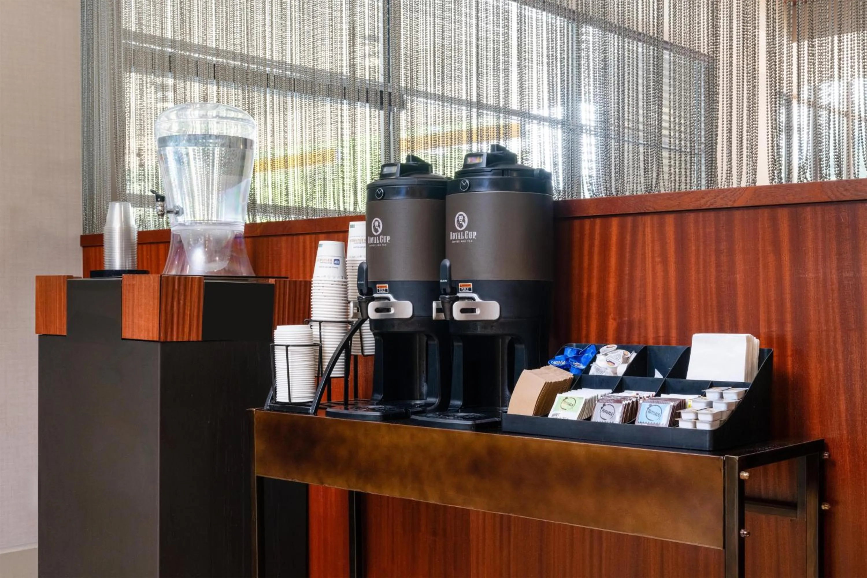 Breakfast in Eastgate Hotel - BW Signature Collection