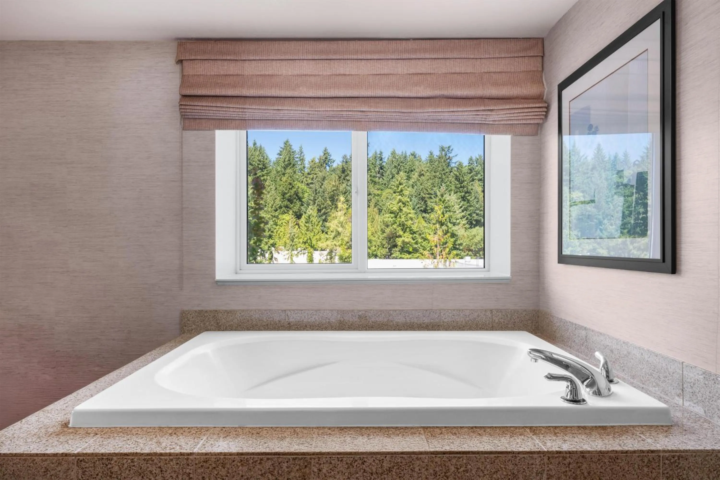 Bedroom in Eastgate Hotel - BW Signature Collection