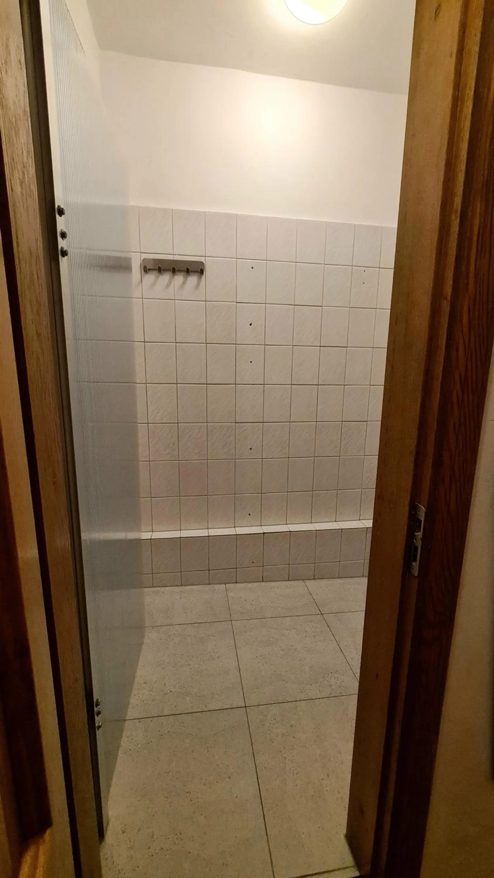 Shower in Sleep Inn Hostel