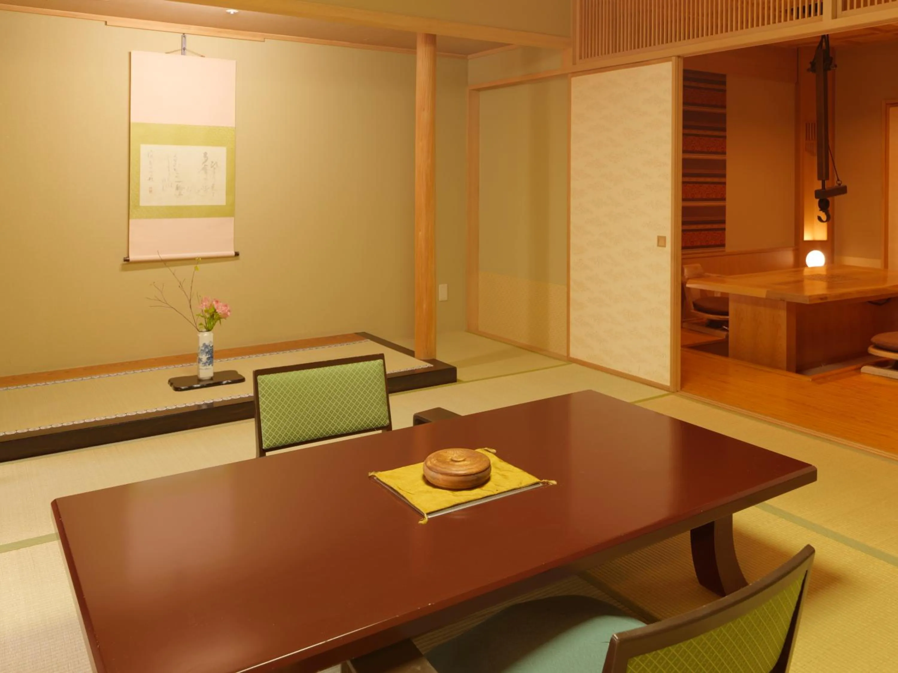Photo of the whole room in Akan Yuku no Sato Tsuruga