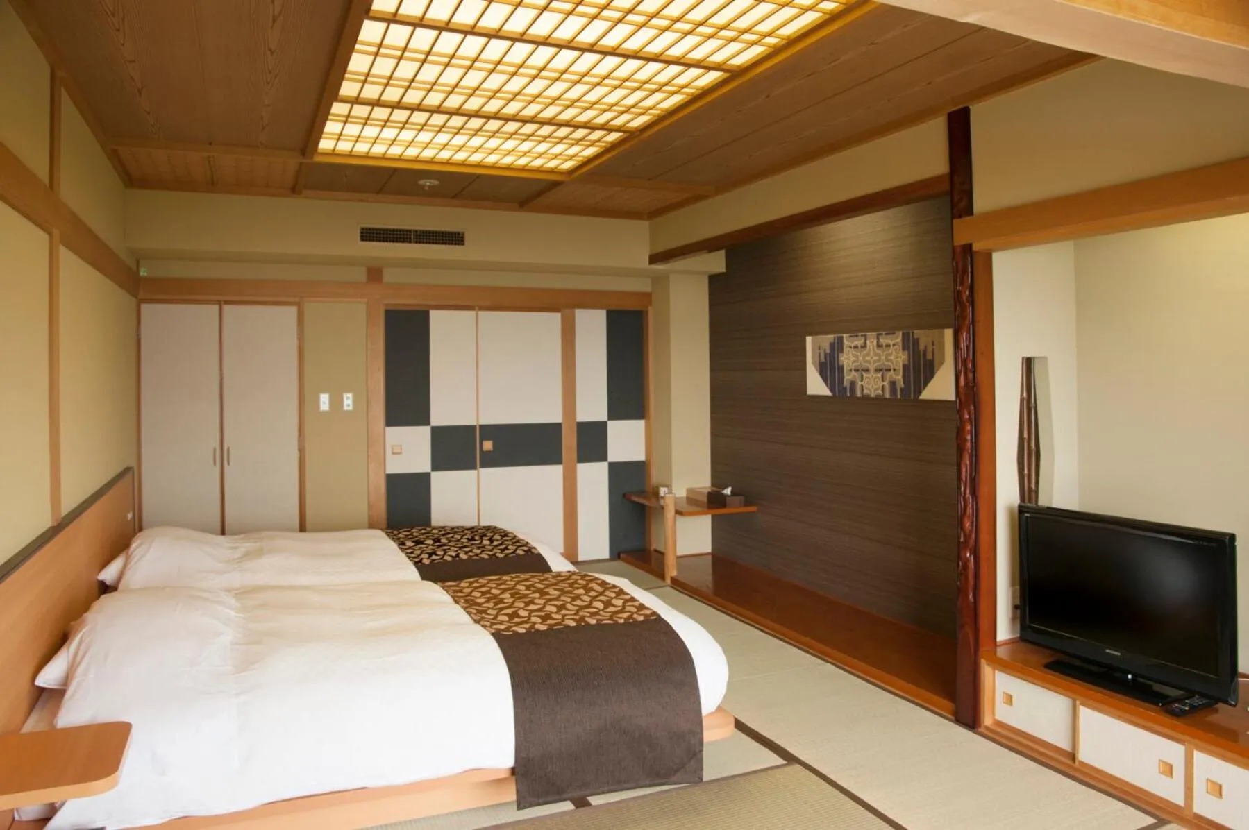 Bedroom, Bed in Akan Yuku no Sato Tsuruga