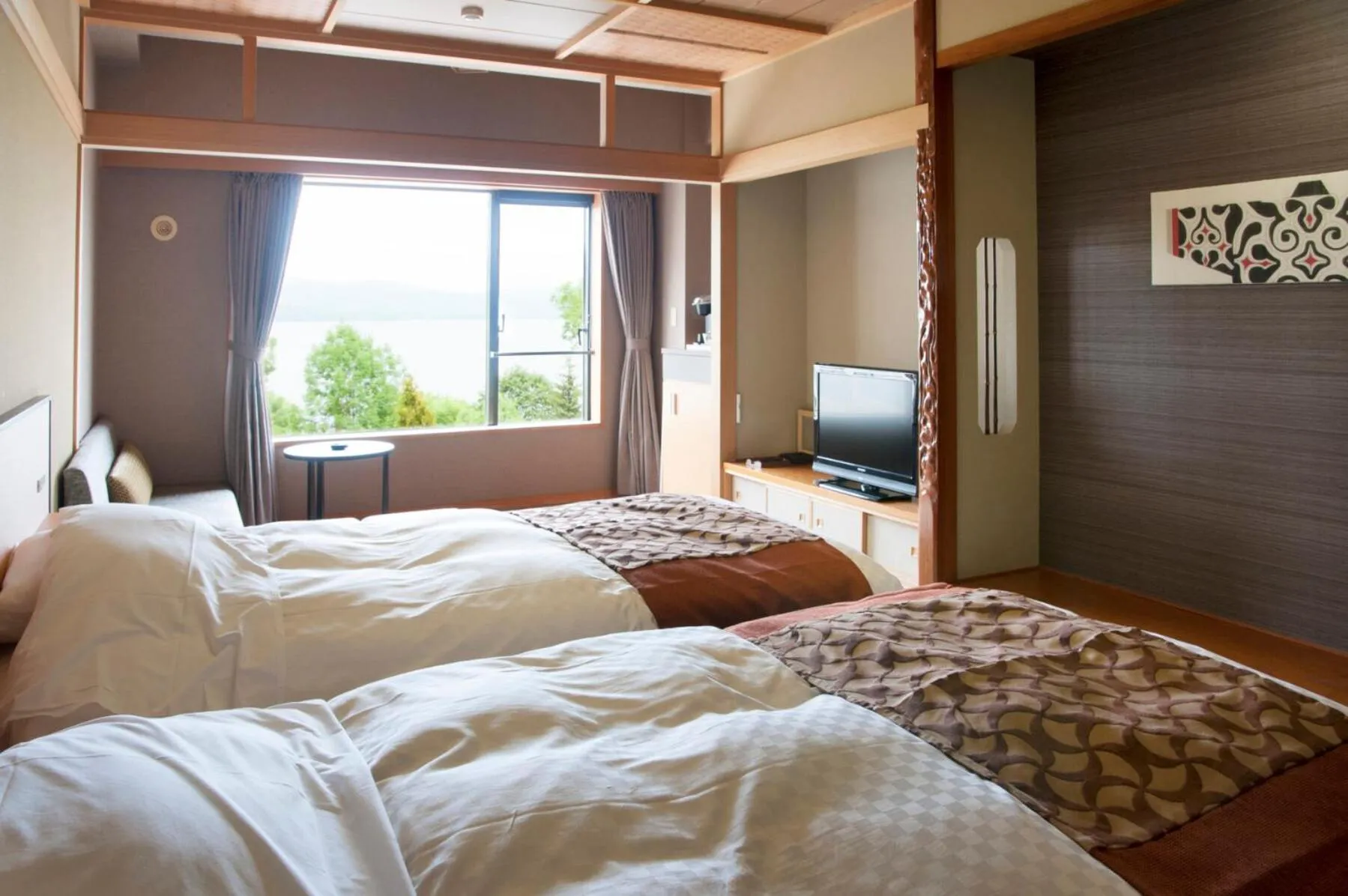 Japanese-Style Twin Room -Lake View-Wings BLD - Buffet Breakfast + Buffet Dinner Included - Non-Smoking in Akan Yuku no Sato Tsuruga