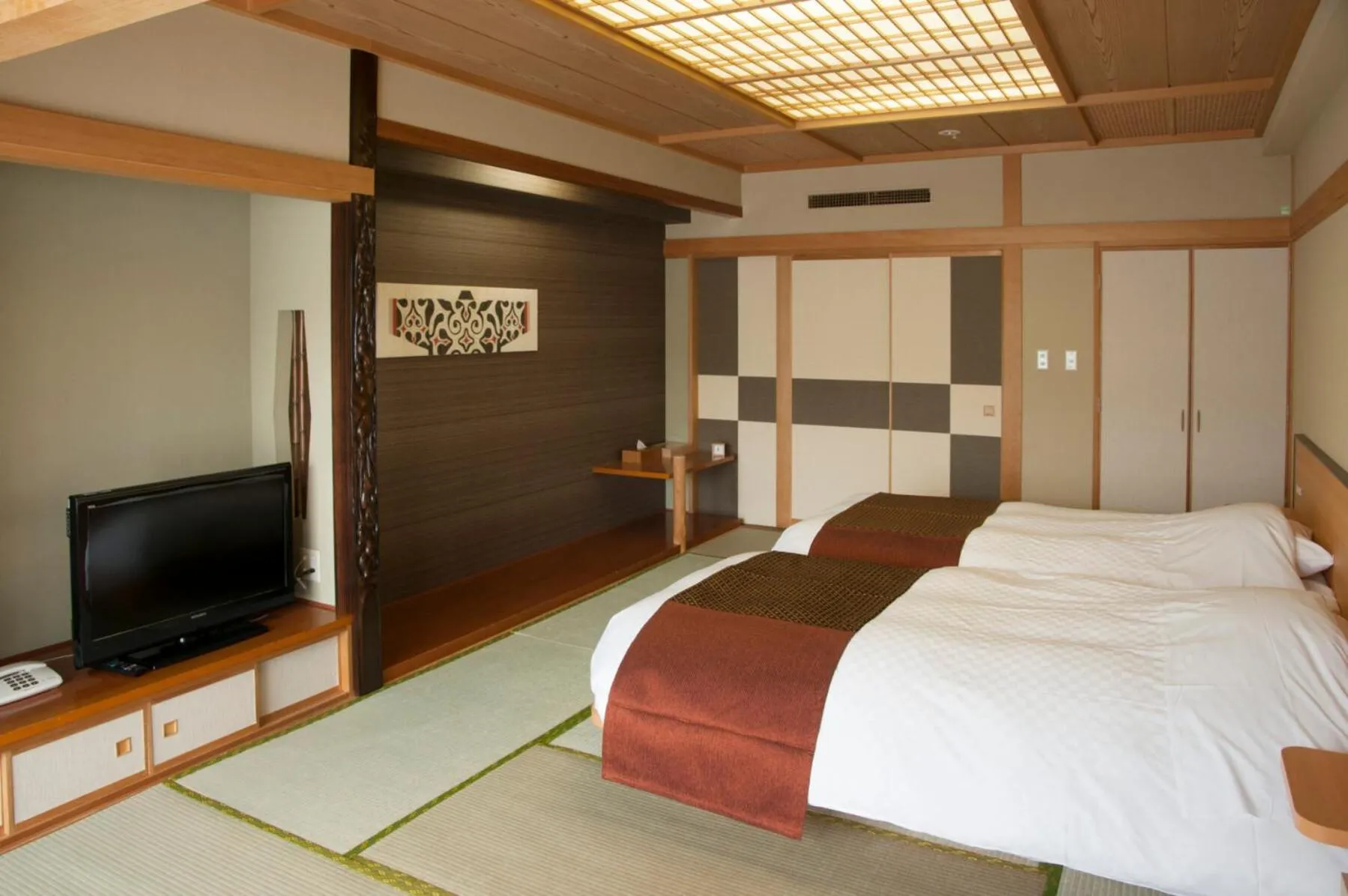 Japanese-Style Twin Room - Buffet Breakfast + Buffet Dinner Included - Non-Smoking - Wings BLD in Akan Yuku no Sato Tsuruga