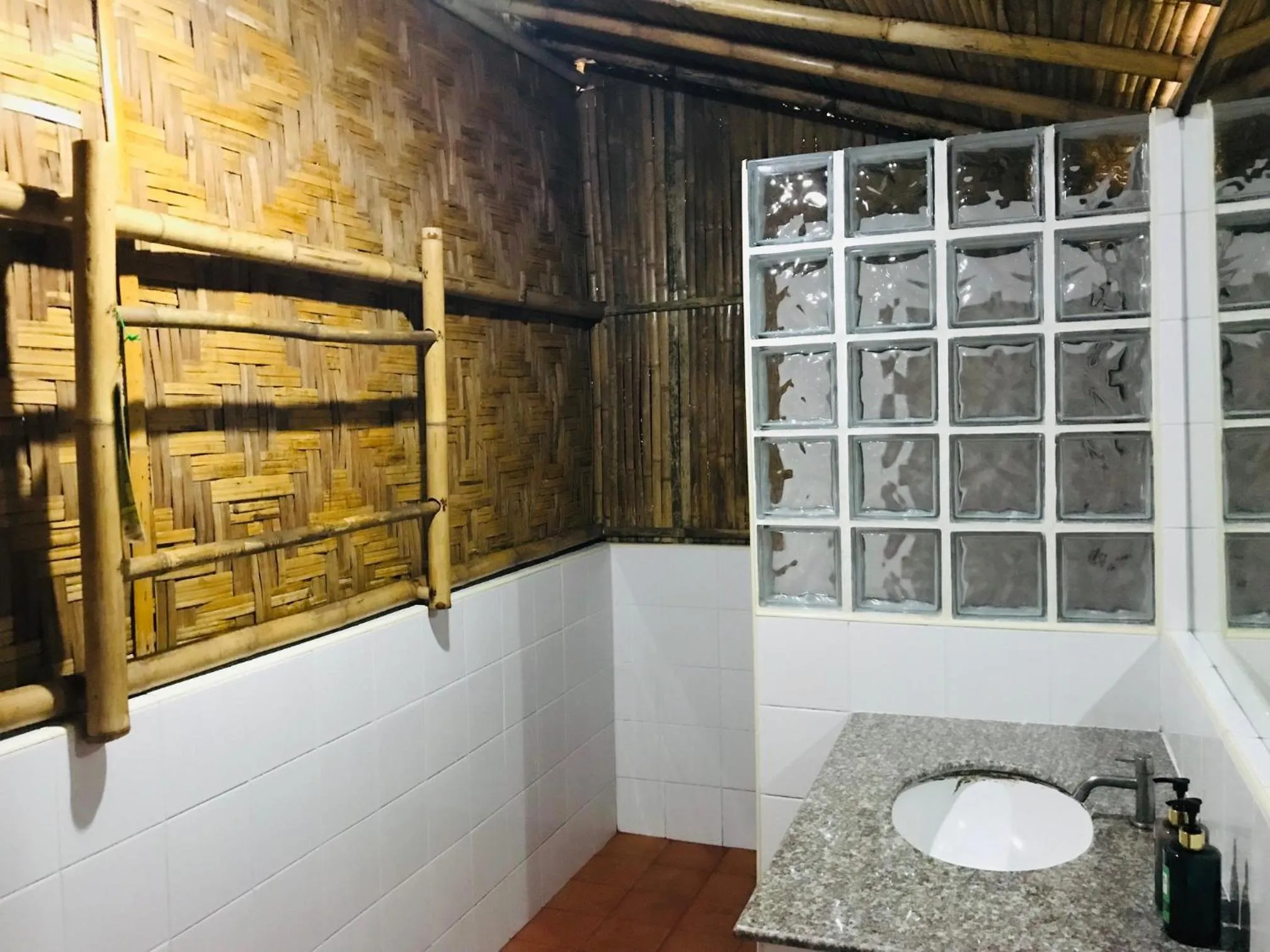 Bathroom in Green View Beach Resort