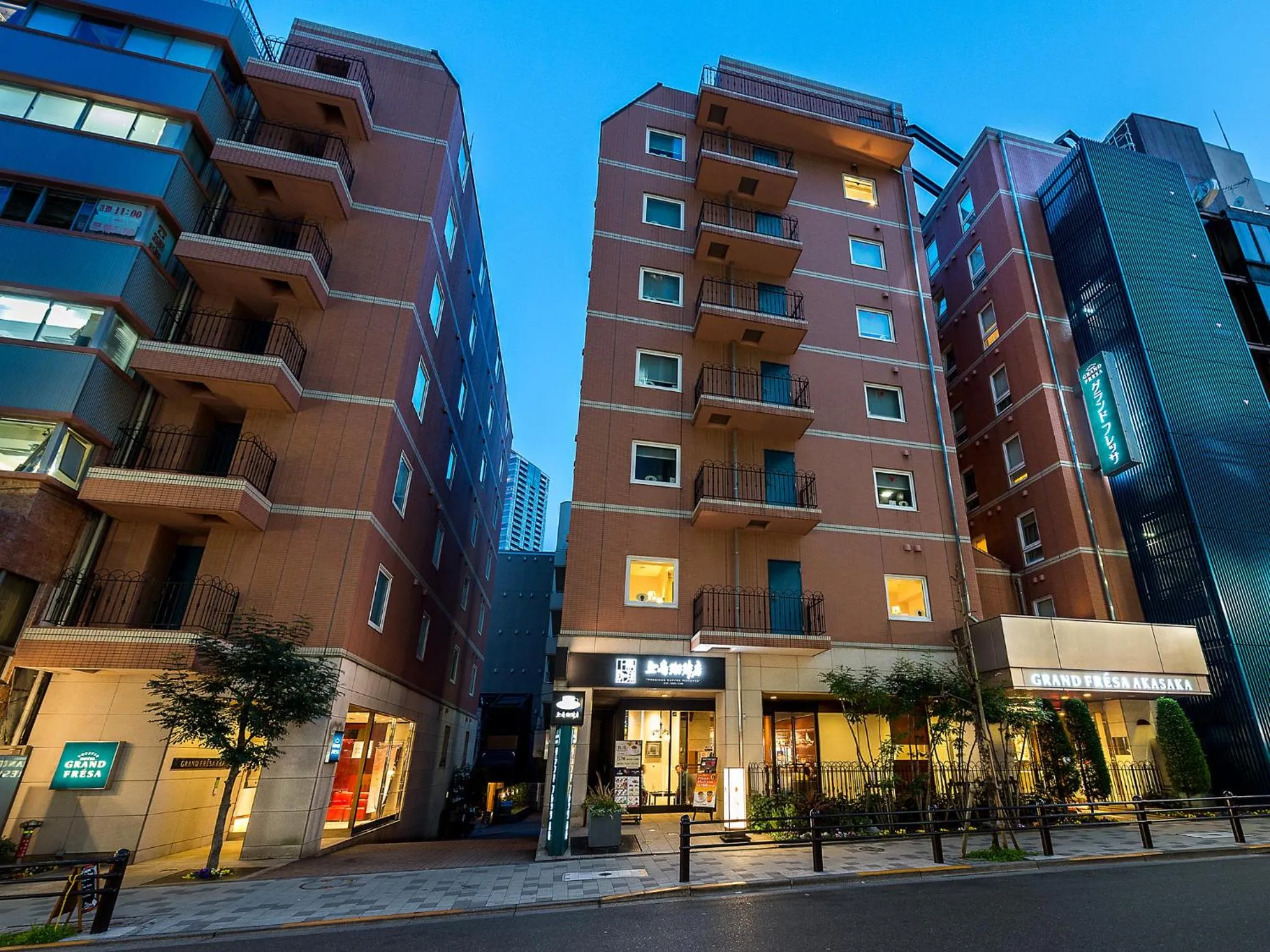 Facade/entrance in Sotetsu Fresa Inn Tokyo-Akasaka