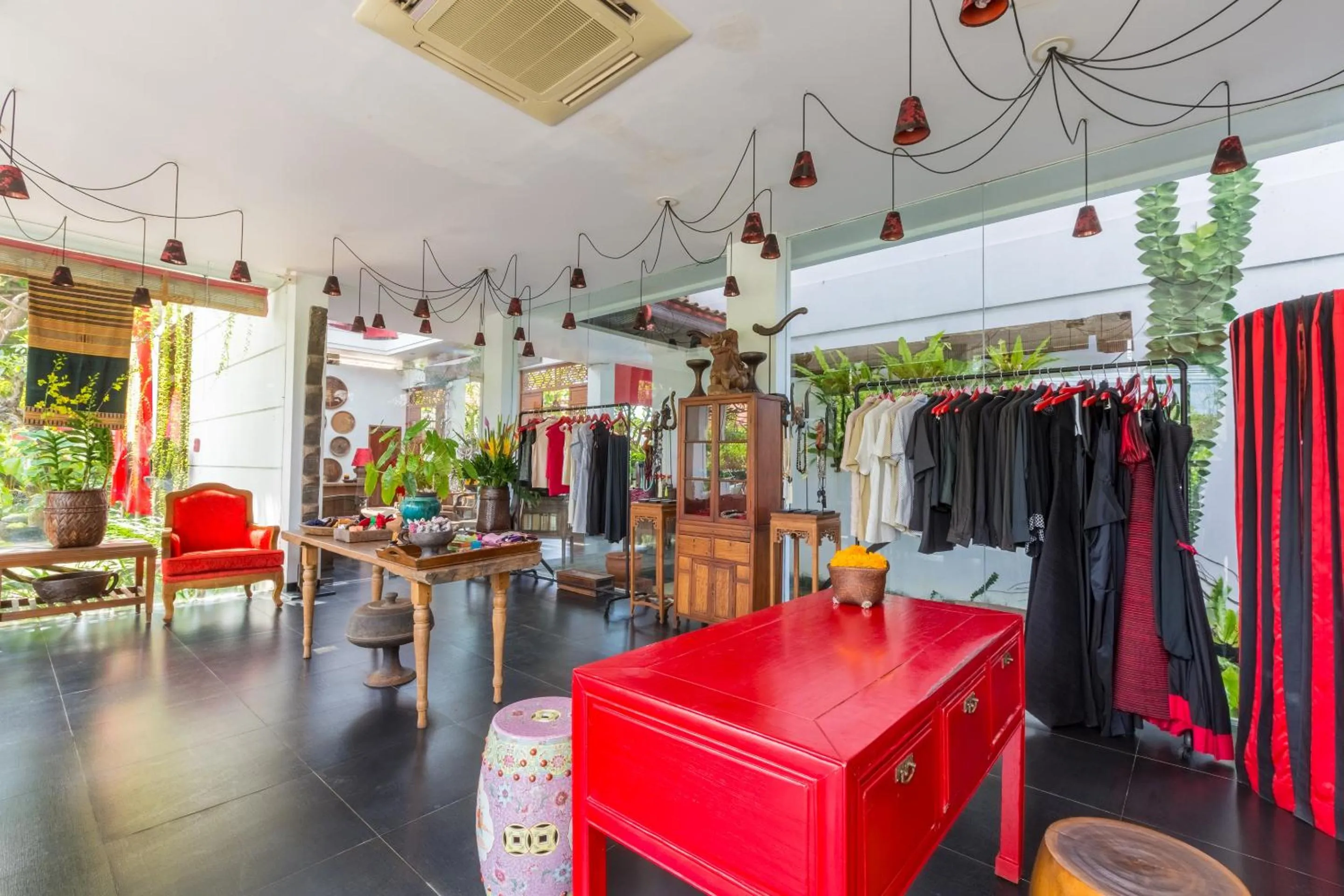 On-site shops in Kamar Kamar Boutique Hotel