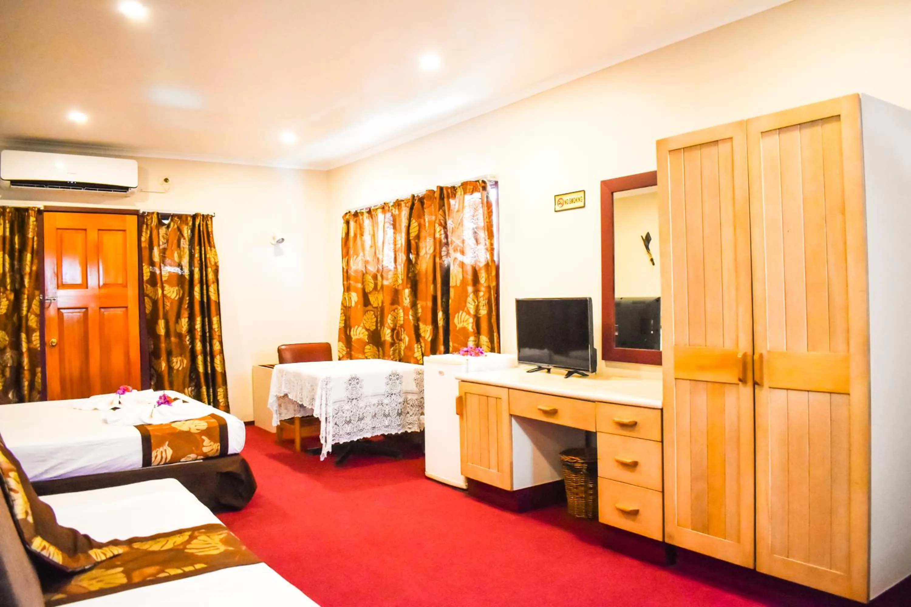 TV and multimedia, Bed in Grand Eastern Hotel
