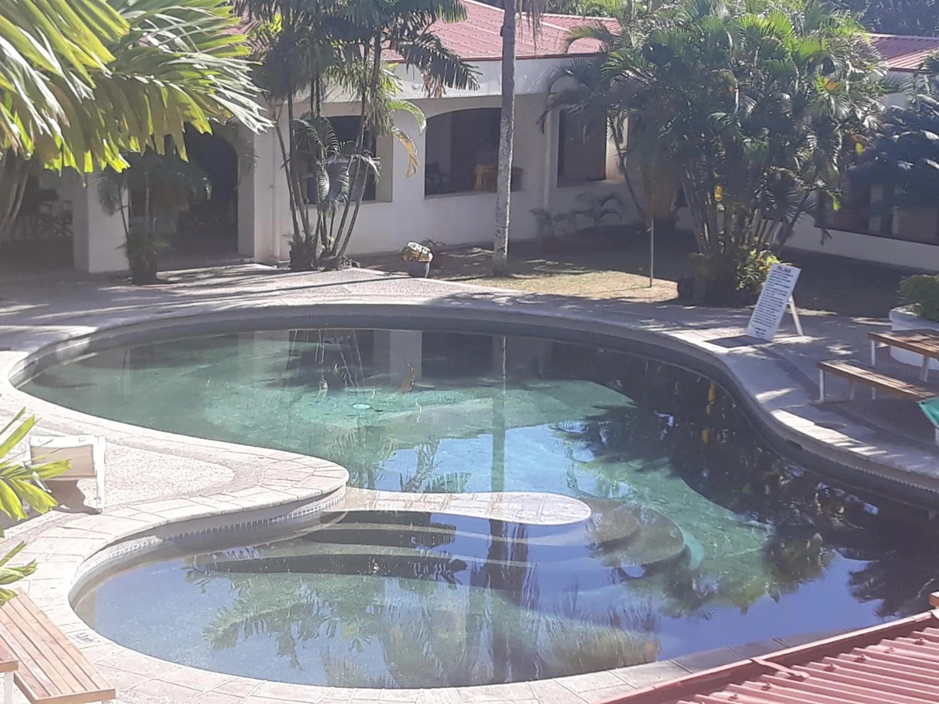 Swimming pool in Grand Eastern Hotel