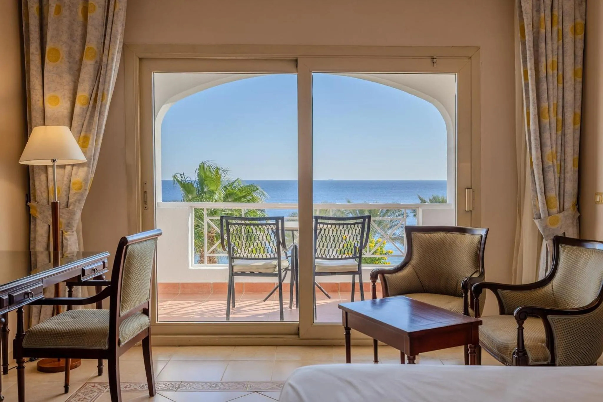 Photo of the whole room in Continental Plaza Beach Resort