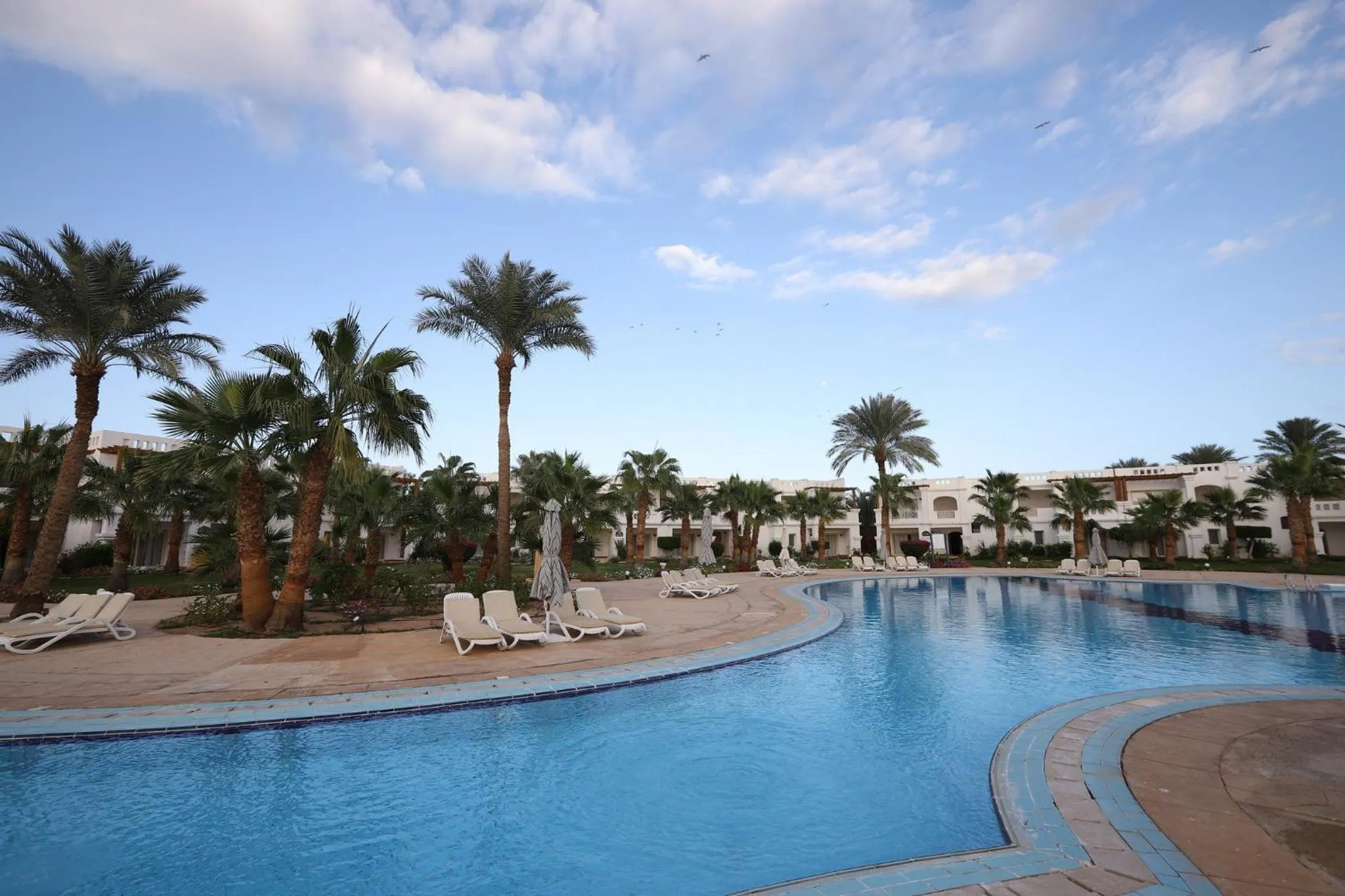 Swimming pool in Continental Plaza Beach Resort